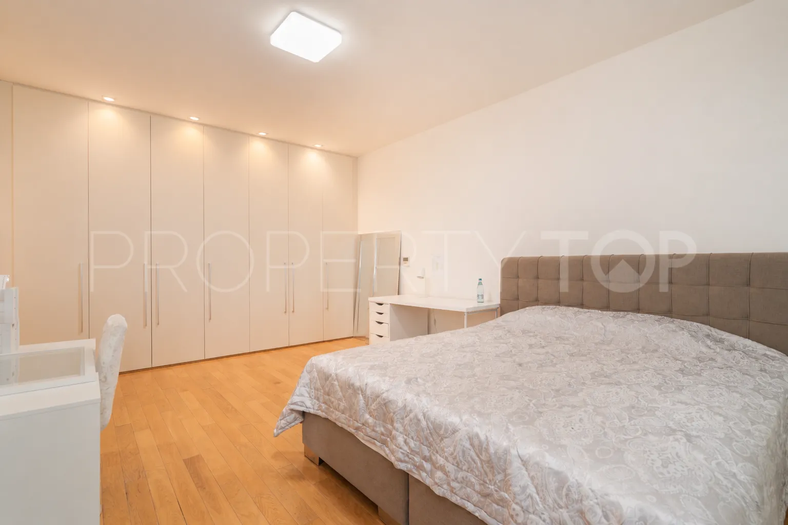 Semi detached villa in Meisho Hills for sale