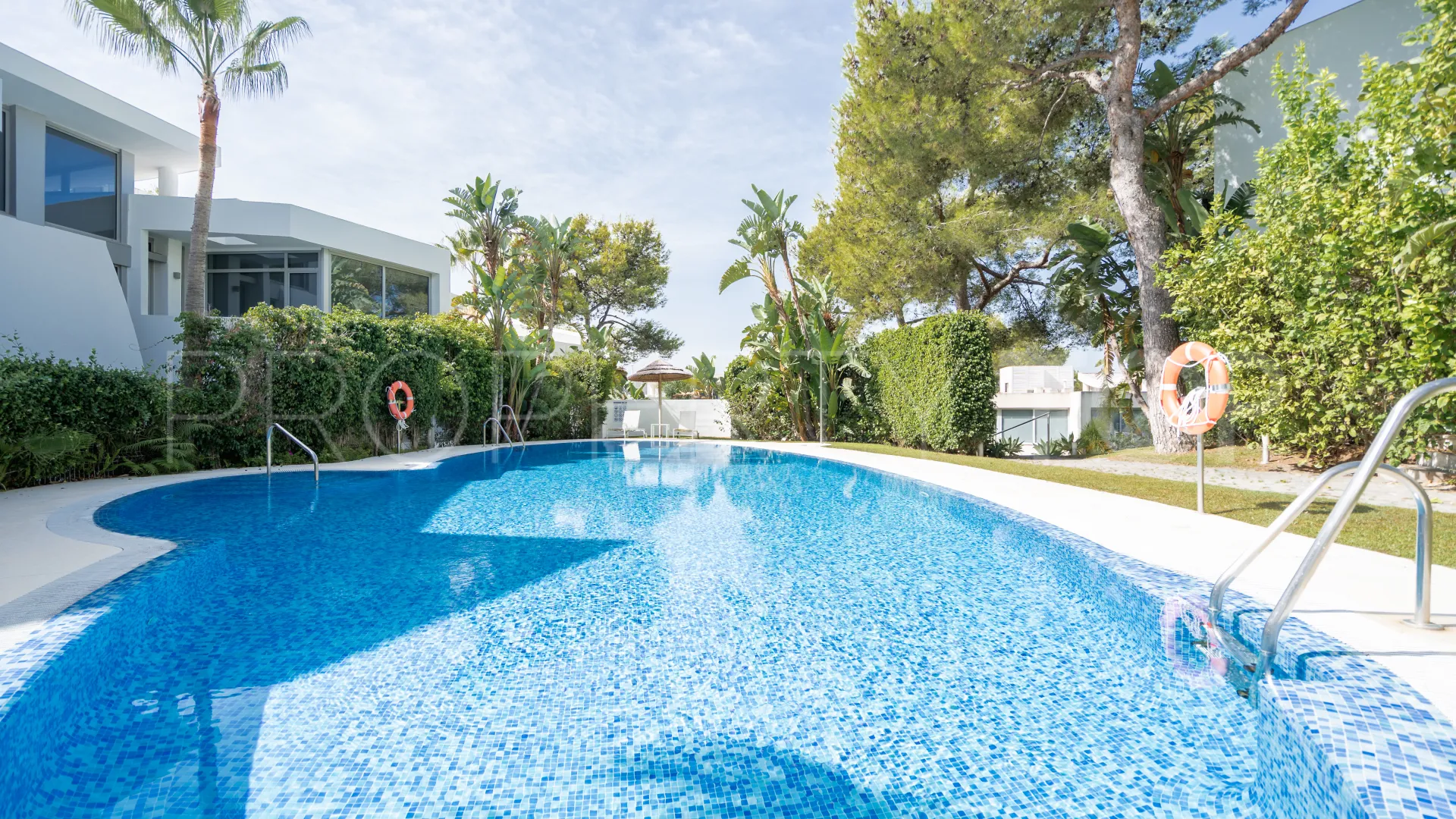 Semi detached villa in Meisho Hills for sale