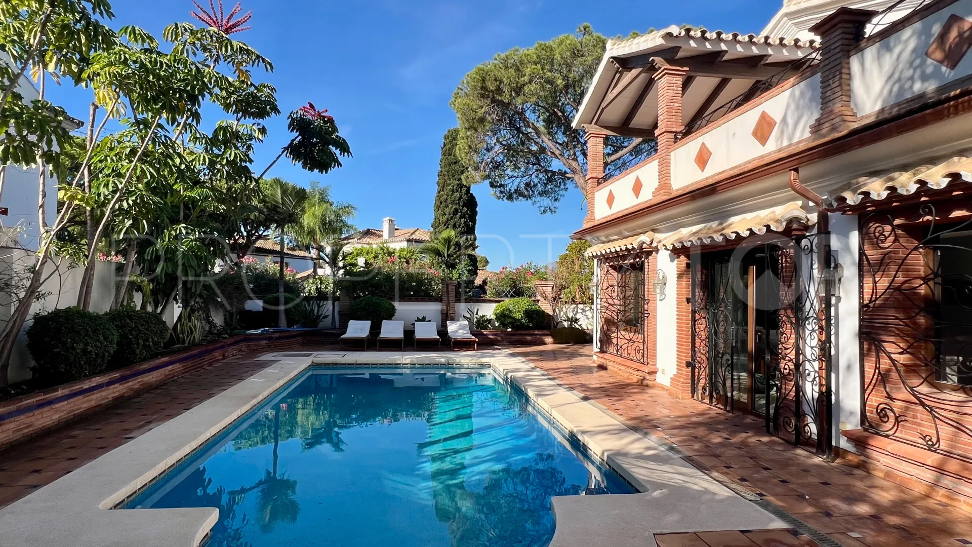 For sale El Presidente villa