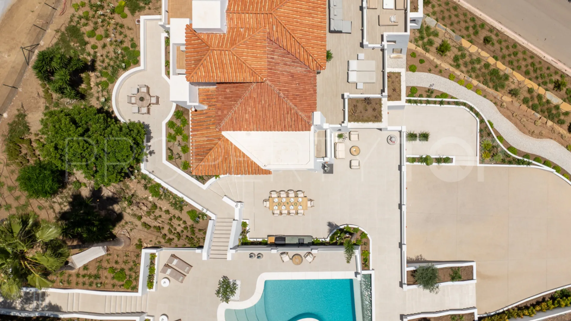 Villa en venta en Las Lomas de Nueva Andalucia