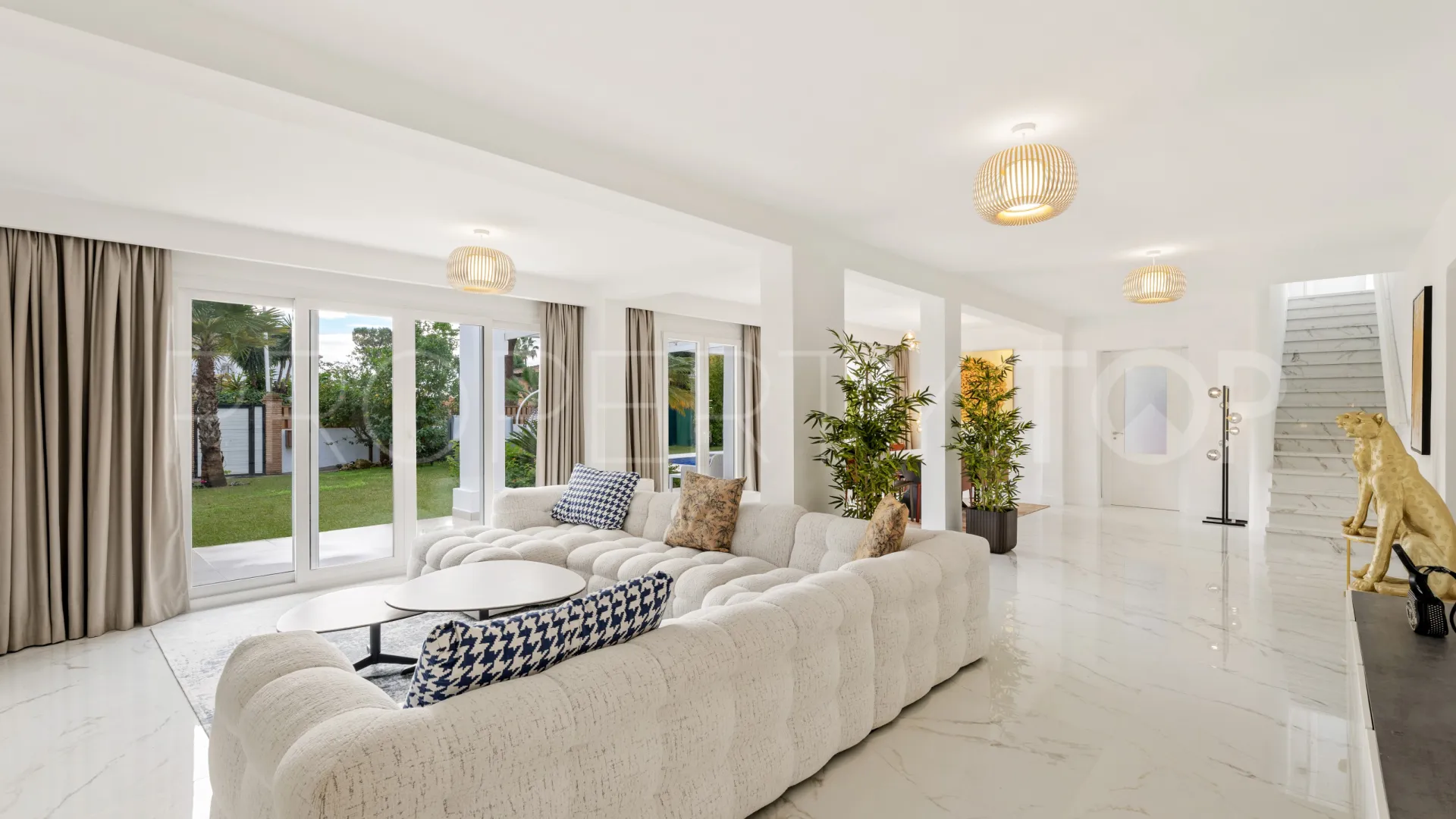 Villa for sale in Rancho Park