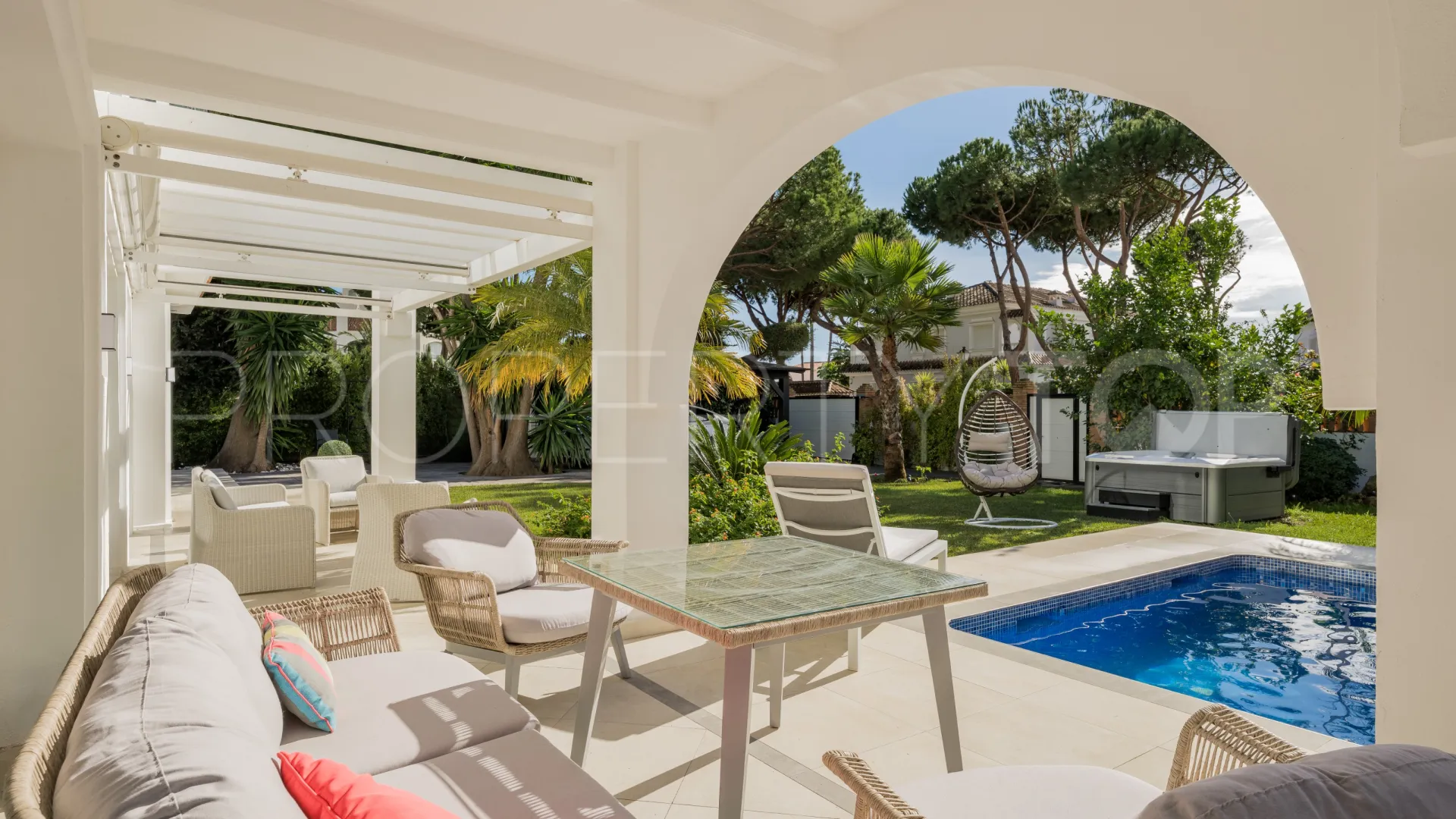 Villa for sale in Rancho Park