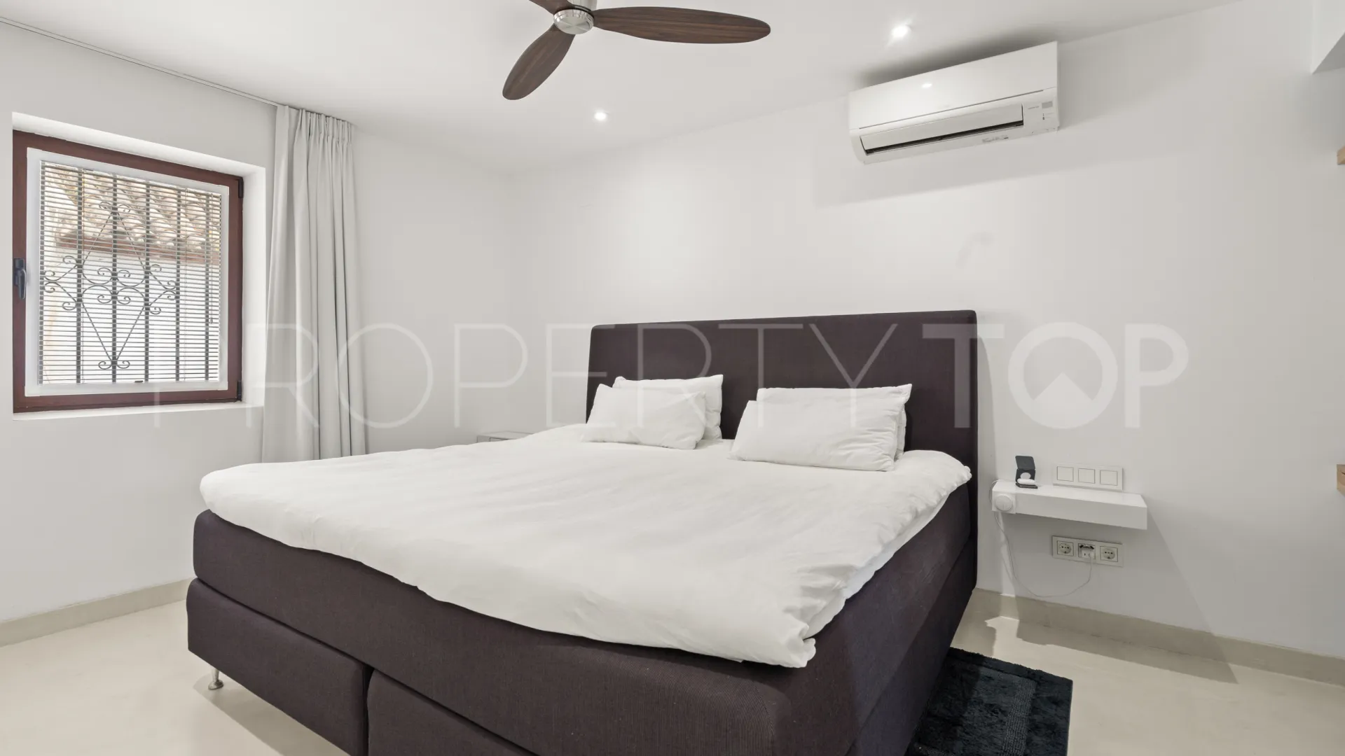 Casa a la venta en Estepona Centro de 1 dormitorio