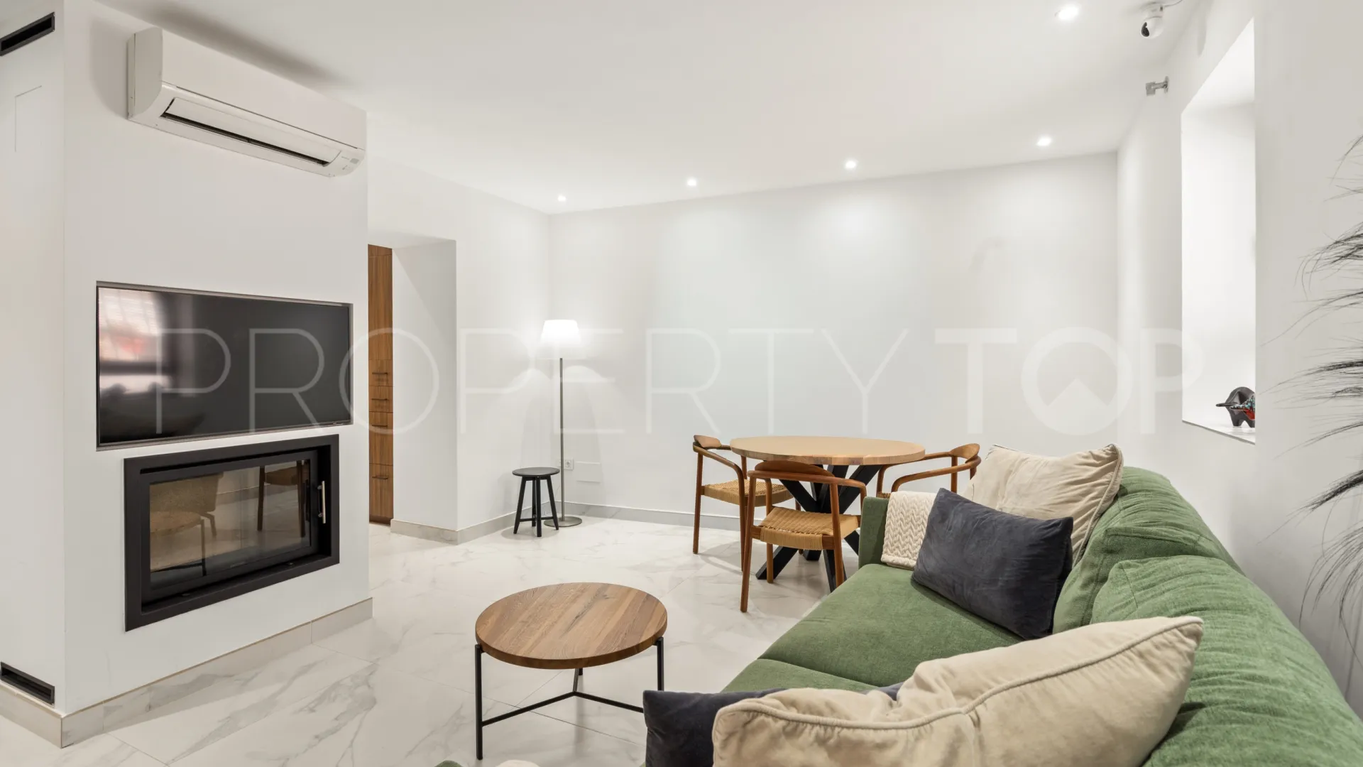 Casa a la venta en Estepona Centro de 1 dormitorio