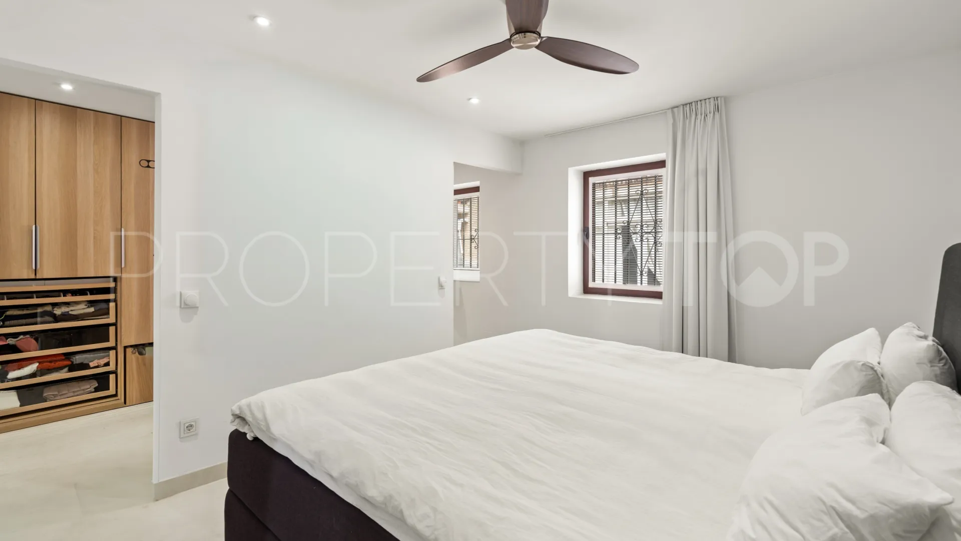 Casa a la venta en Estepona Centro de 1 dormitorio