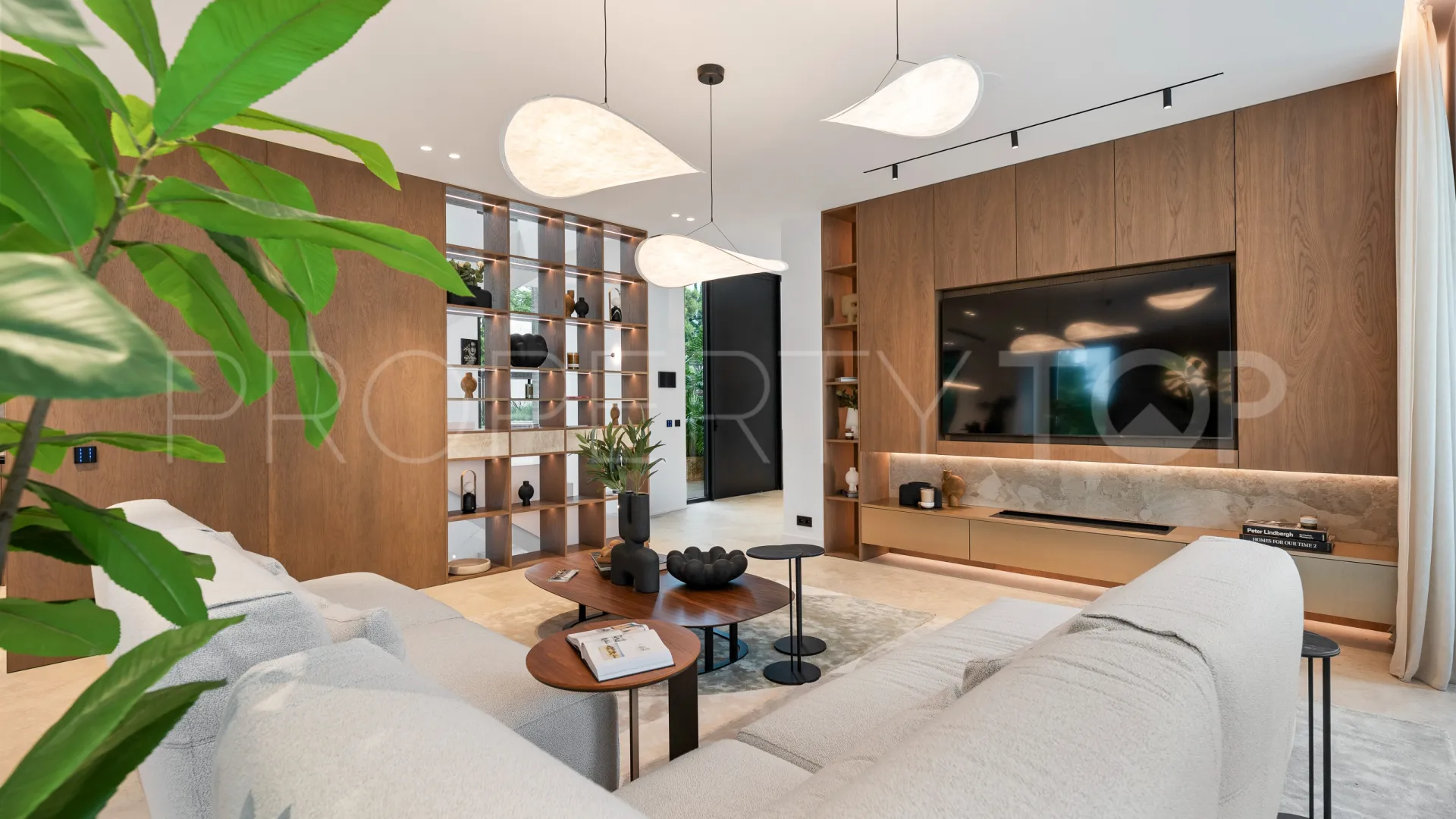 Villa for sale in Nagüeles