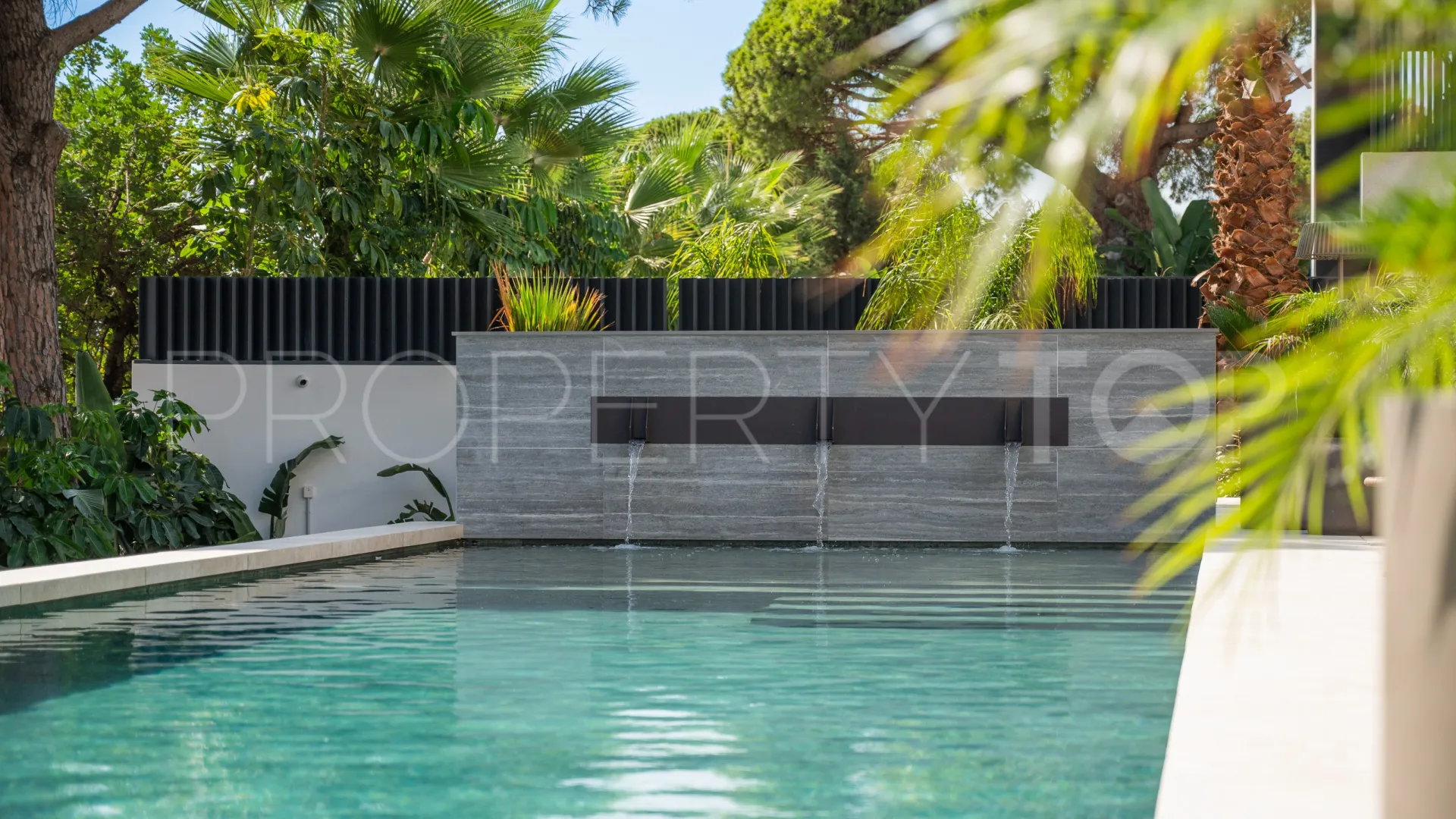 Villa for sale in Nagüeles