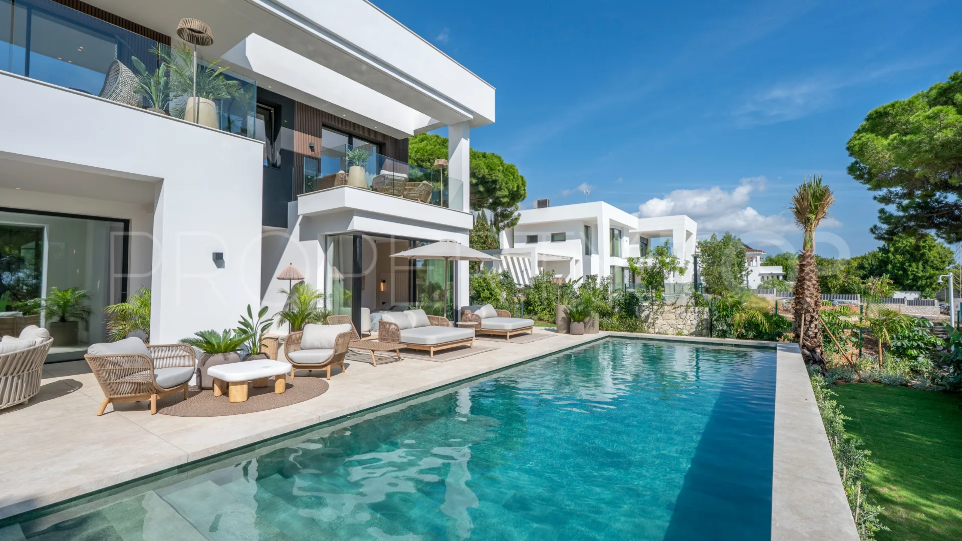 Villa for sale in Nagüeles