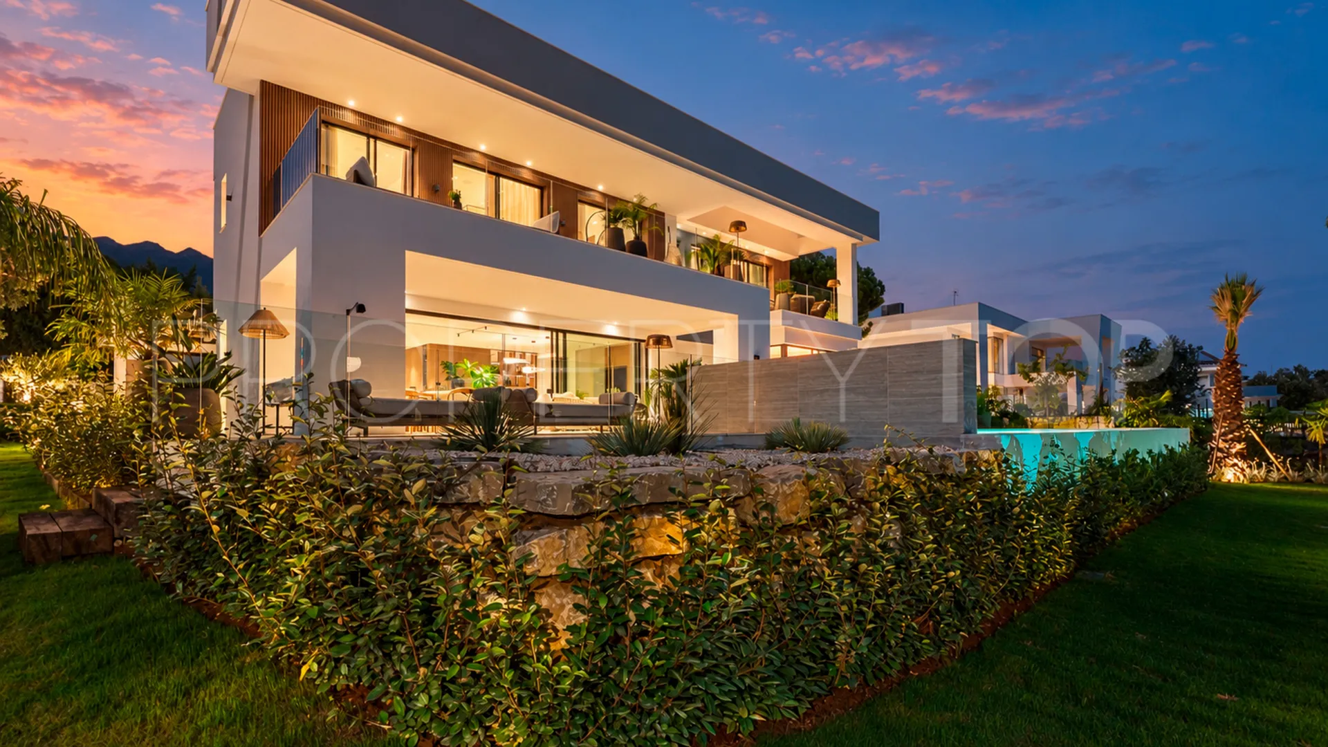 Villa for sale in Nagüeles