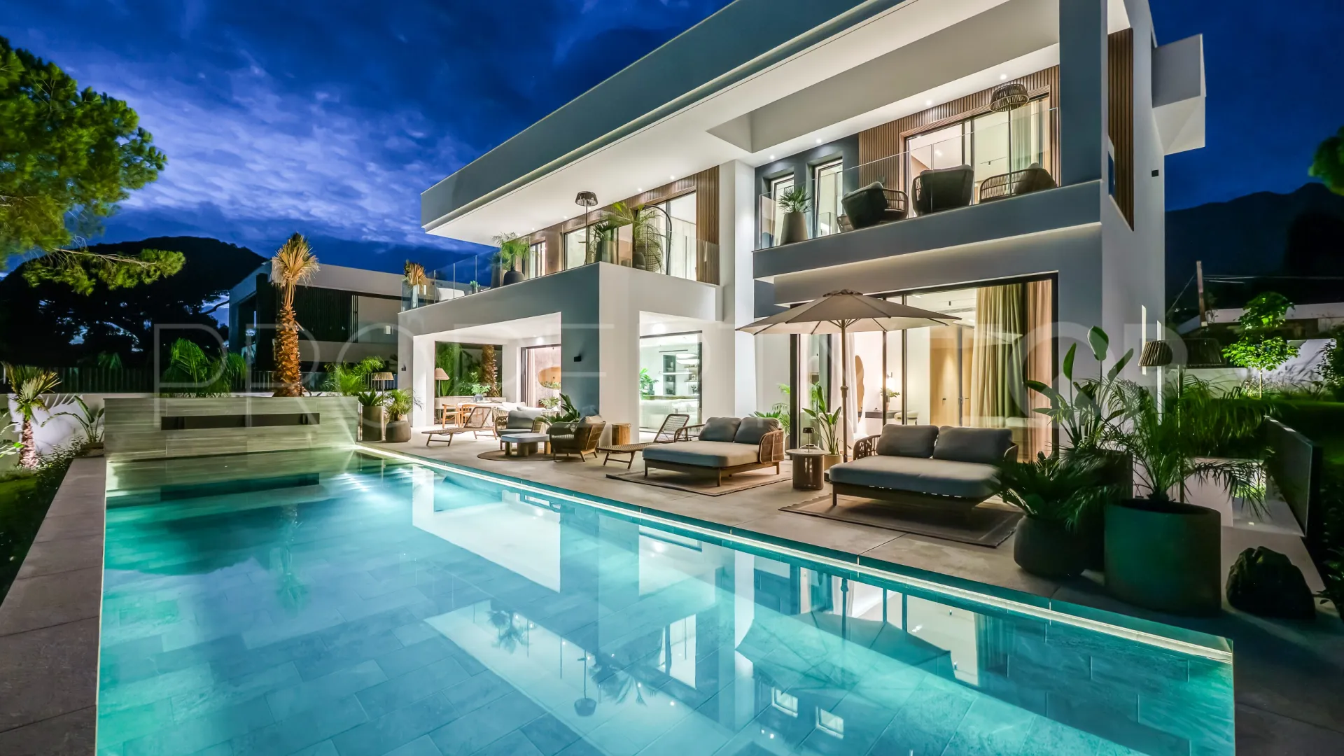 Villa for sale in Nagüeles