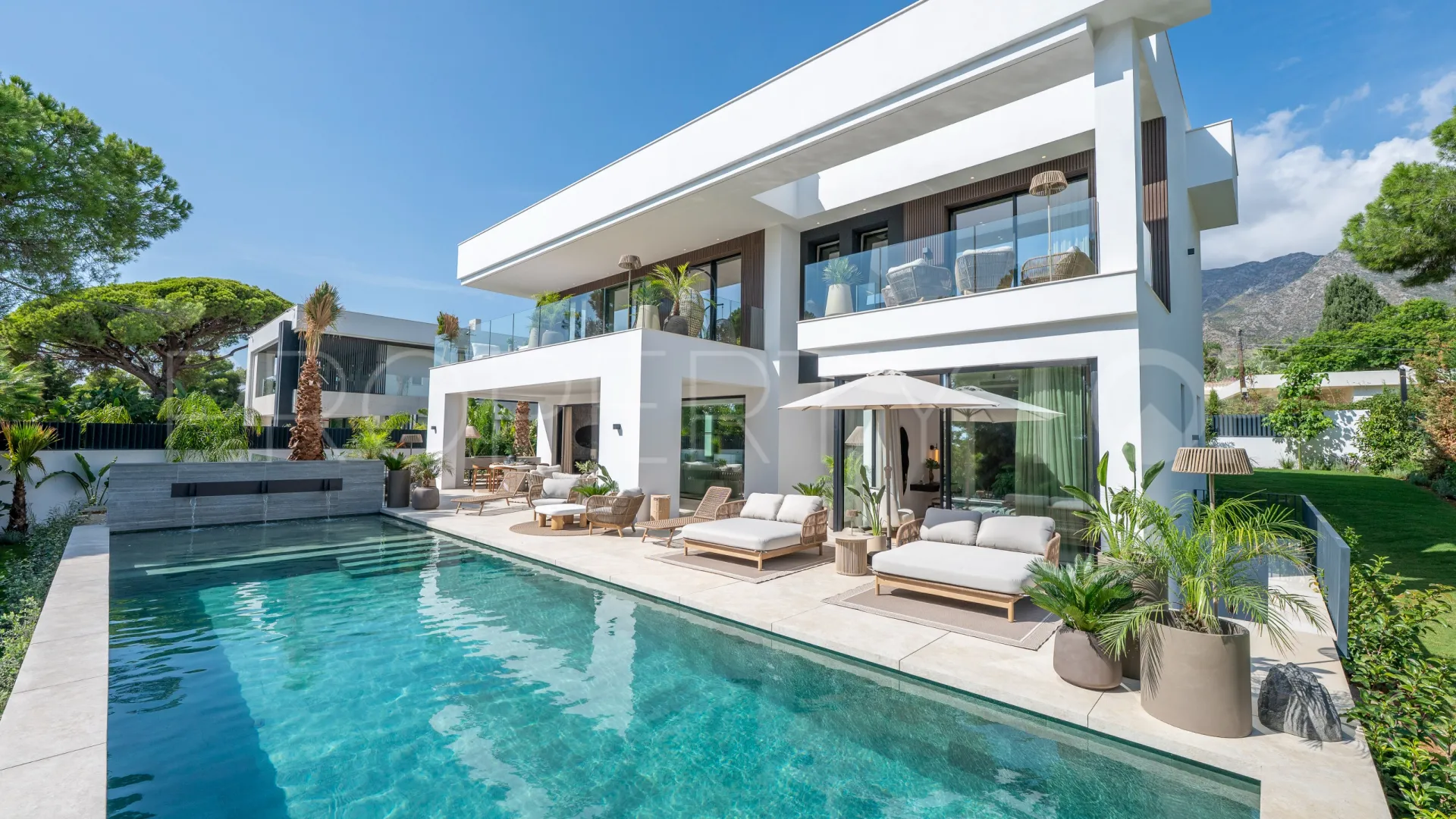 Villa for sale in Nagüeles