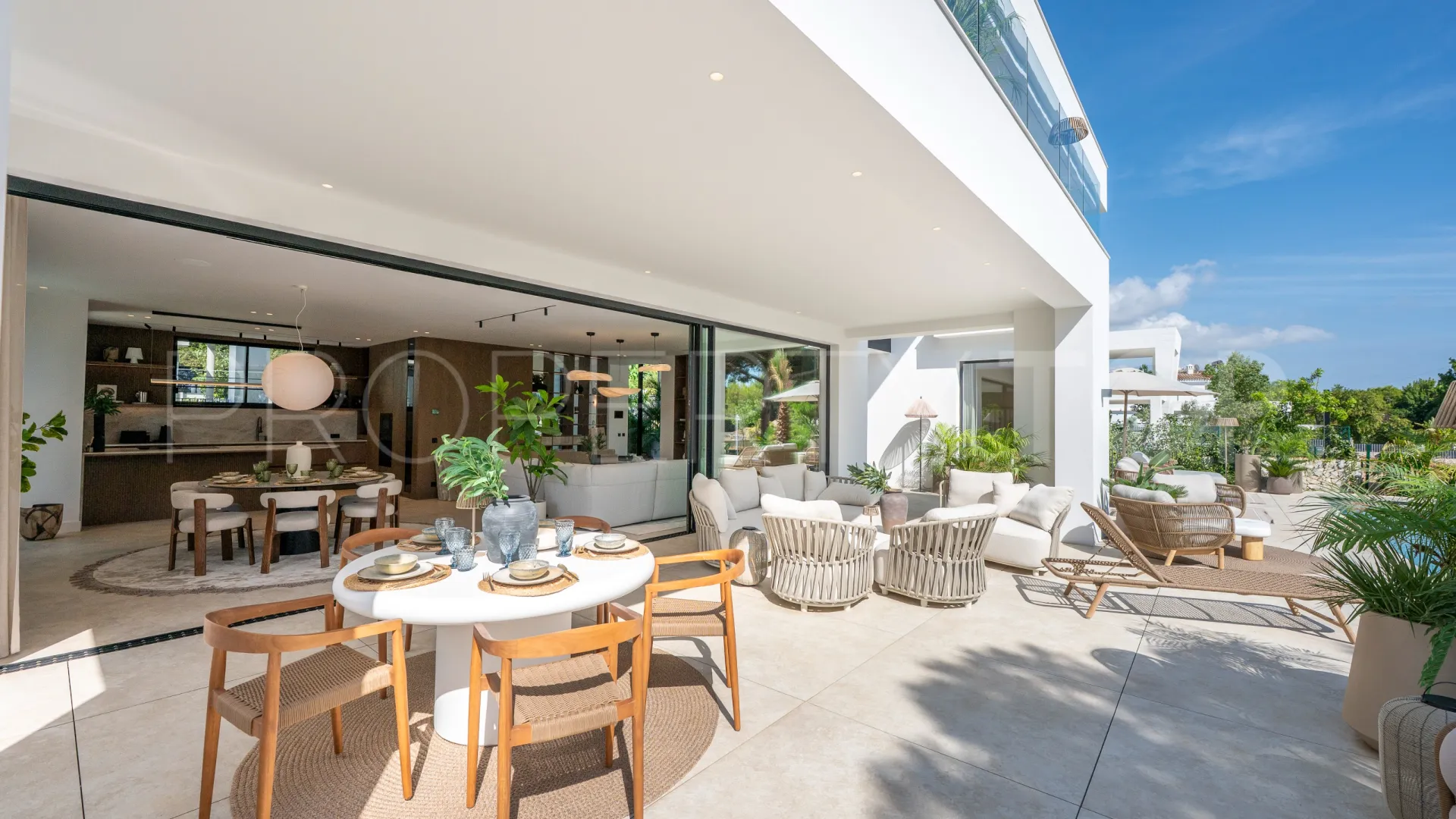 Villa for sale in Nagüeles
