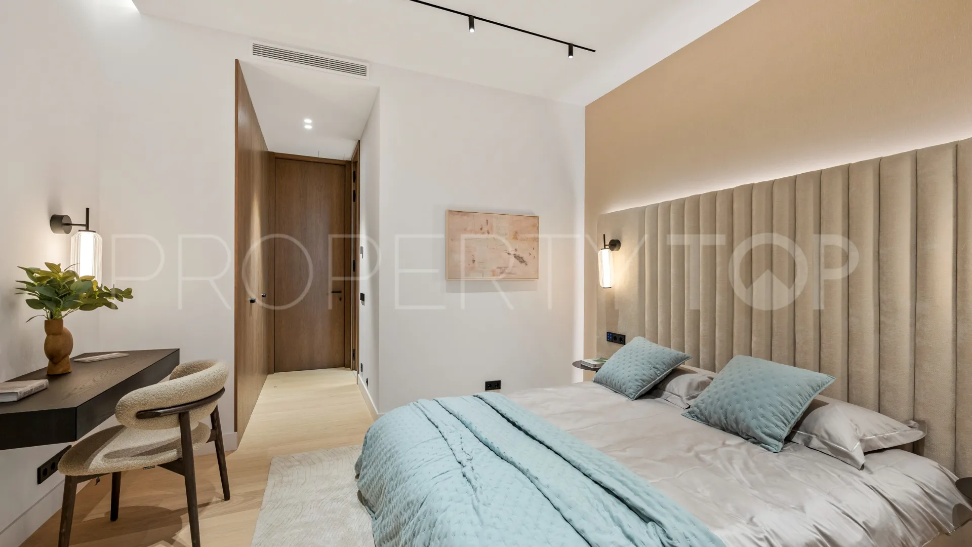 Villa for sale in Nagüeles