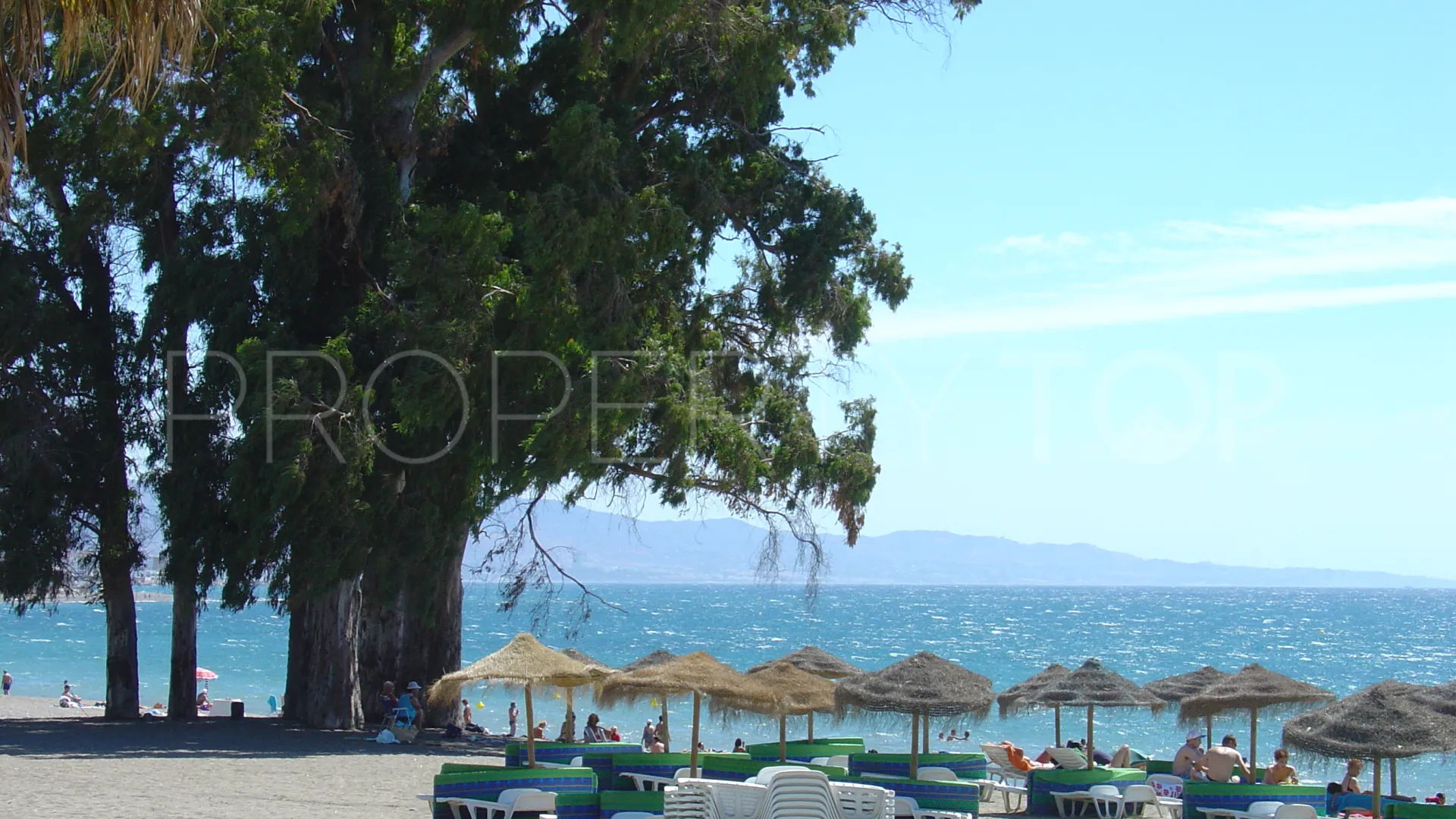 Ground floor apartment for sale in Casablanca Beach