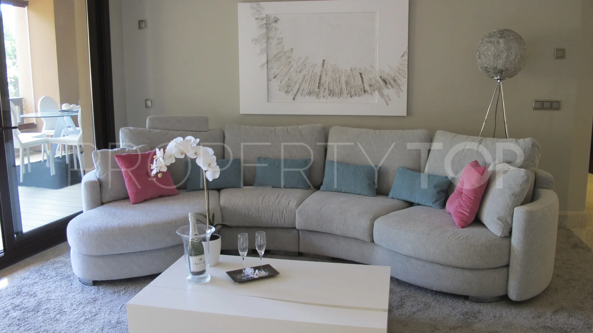 Ground floor apartment for sale in Casablanca Beach