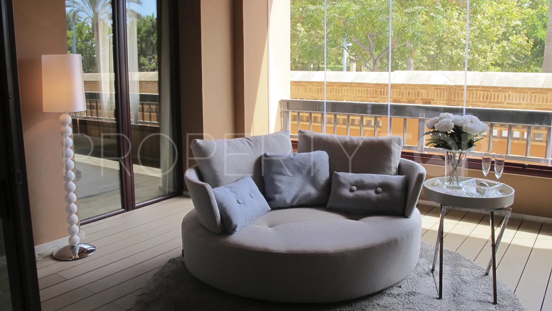 Ground floor apartment for sale in Casablanca Beach