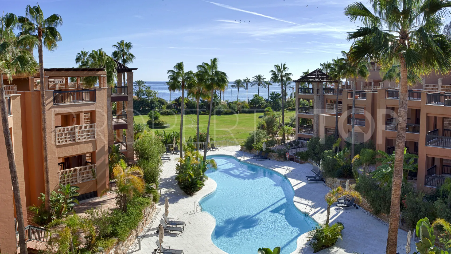 Ground floor apartment for sale in Casablanca Beach