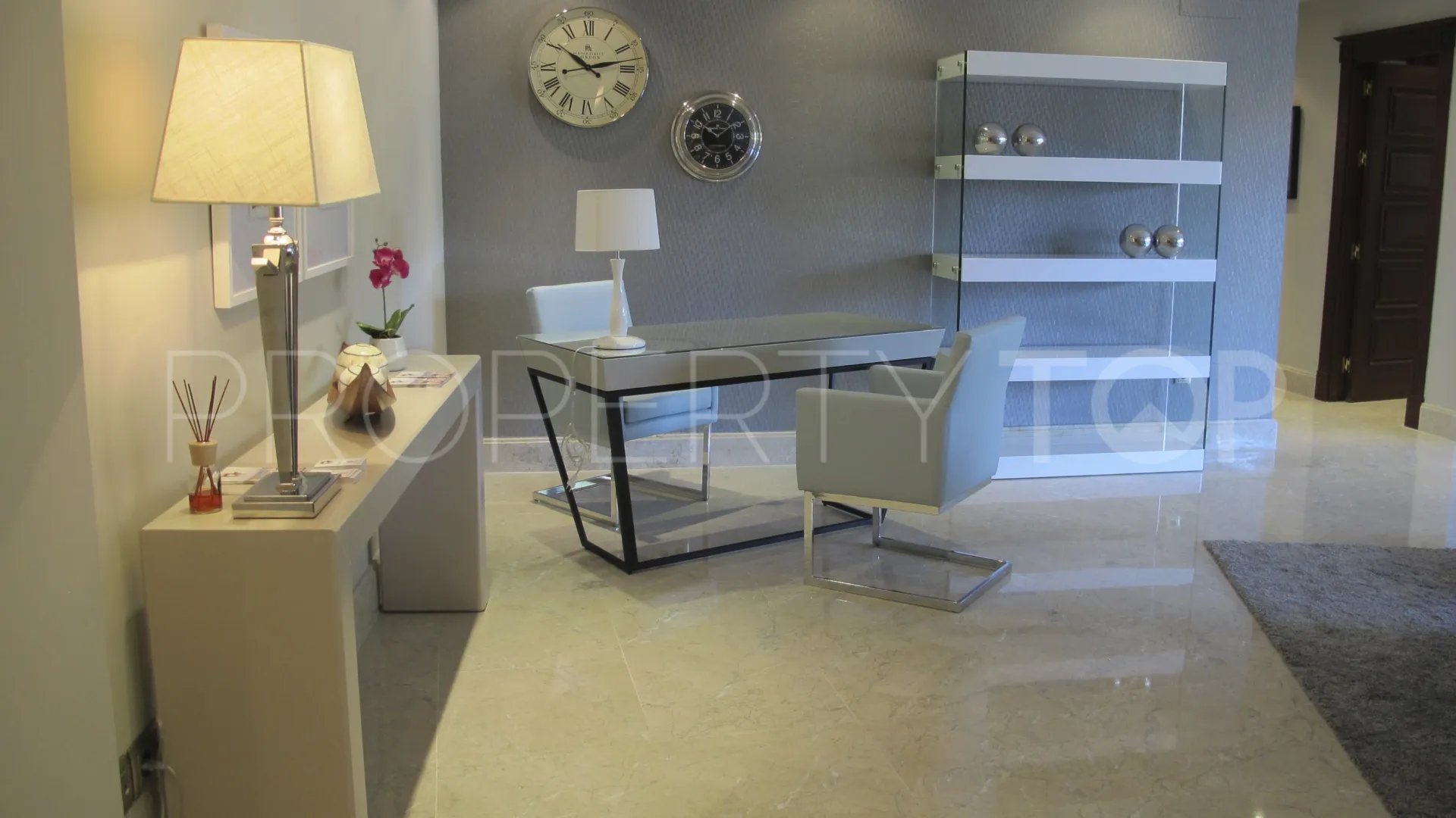 Ground floor apartment for sale in Casablanca Beach