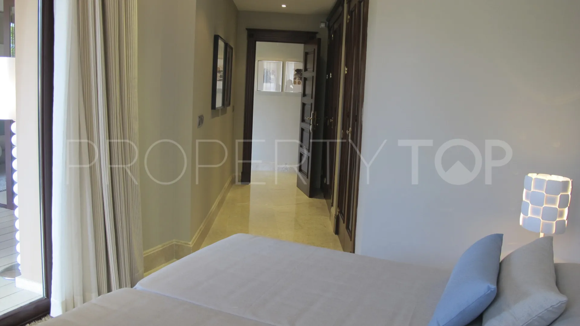 Ground floor apartment for sale in Casablanca Beach