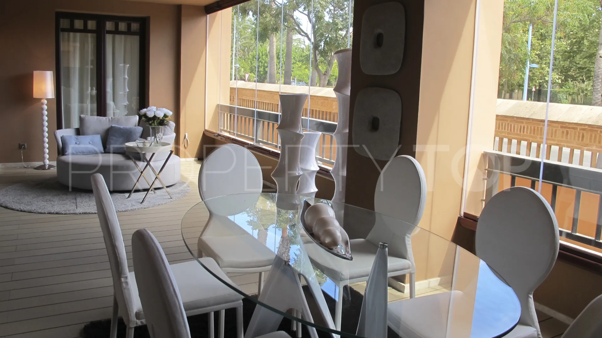 Ground floor apartment for sale in Casablanca Beach