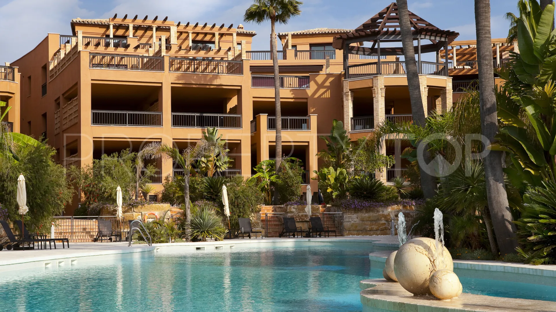 Ground floor apartment for sale in Casablanca Beach