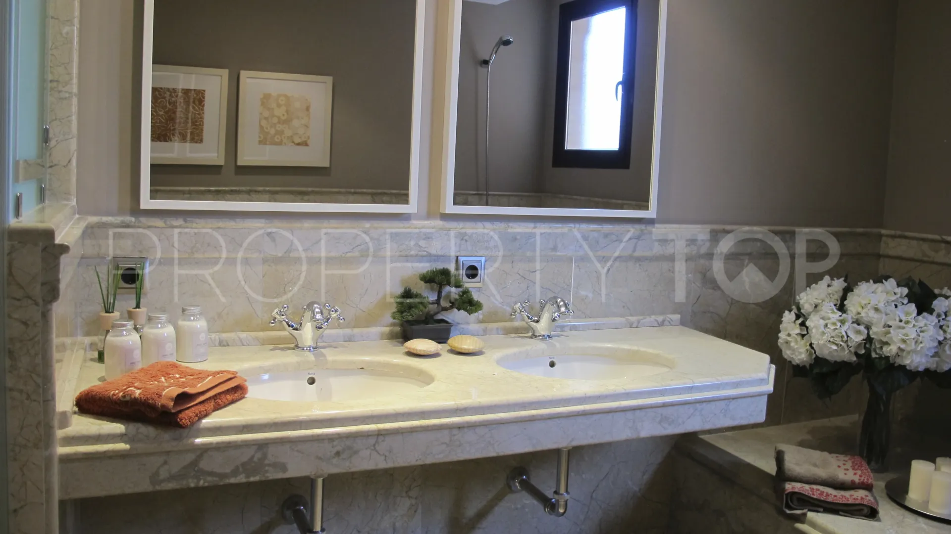 Ground floor apartment for sale in Casablanca Beach