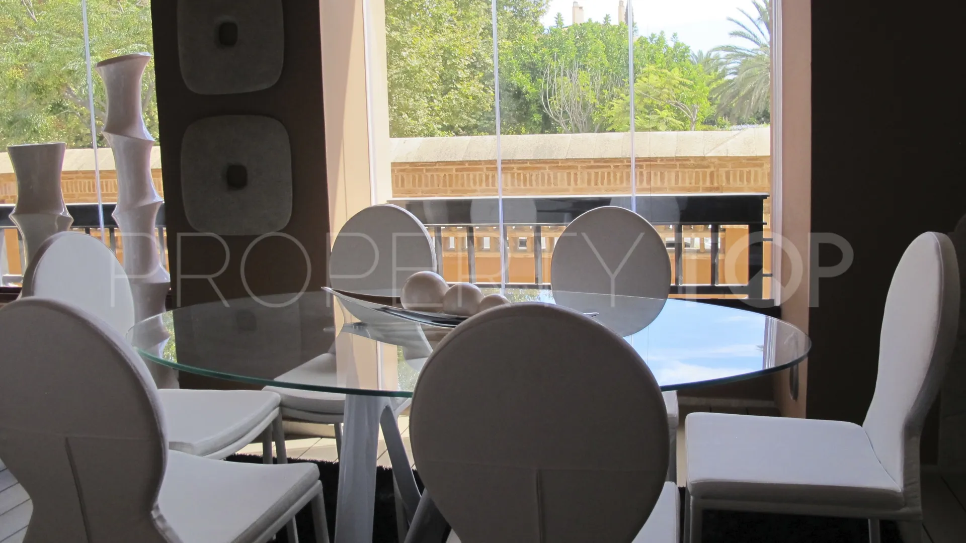 Ground floor apartment for sale in Casablanca Beach