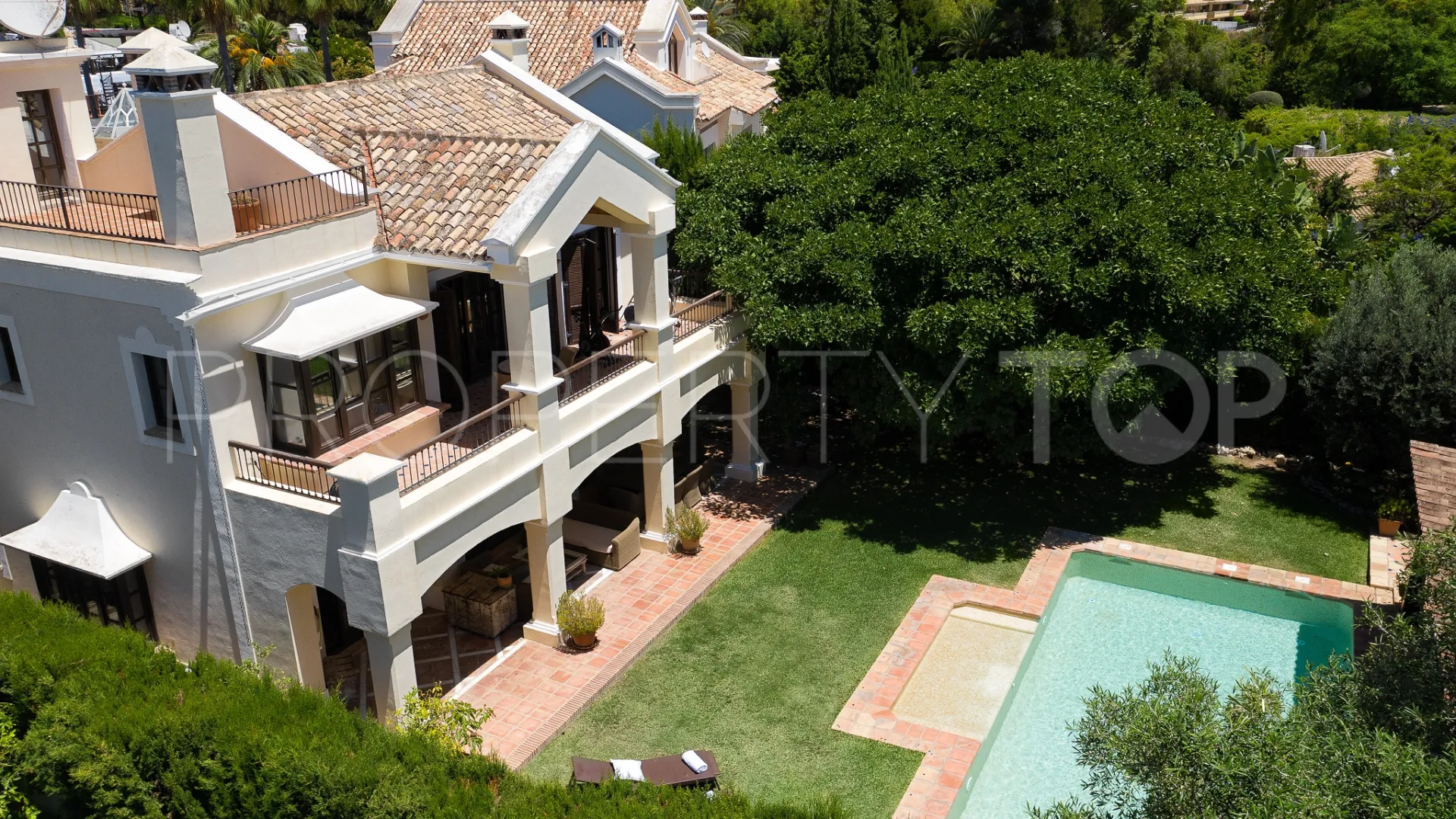 For sale villa in Balcones de Sierra Blanca with 6 bedrooms