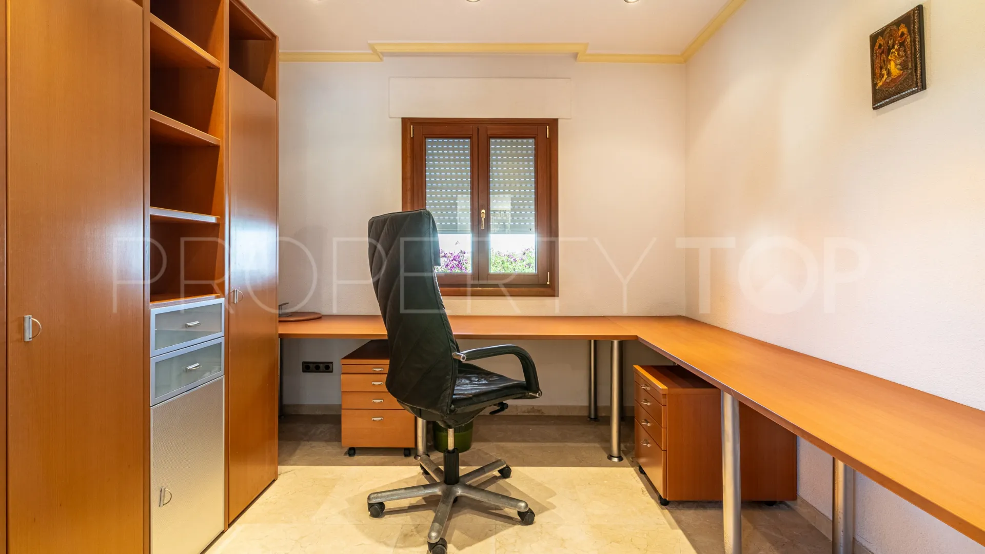 Villa a la venta con 5 dormitorios en Guadalmansa Playa