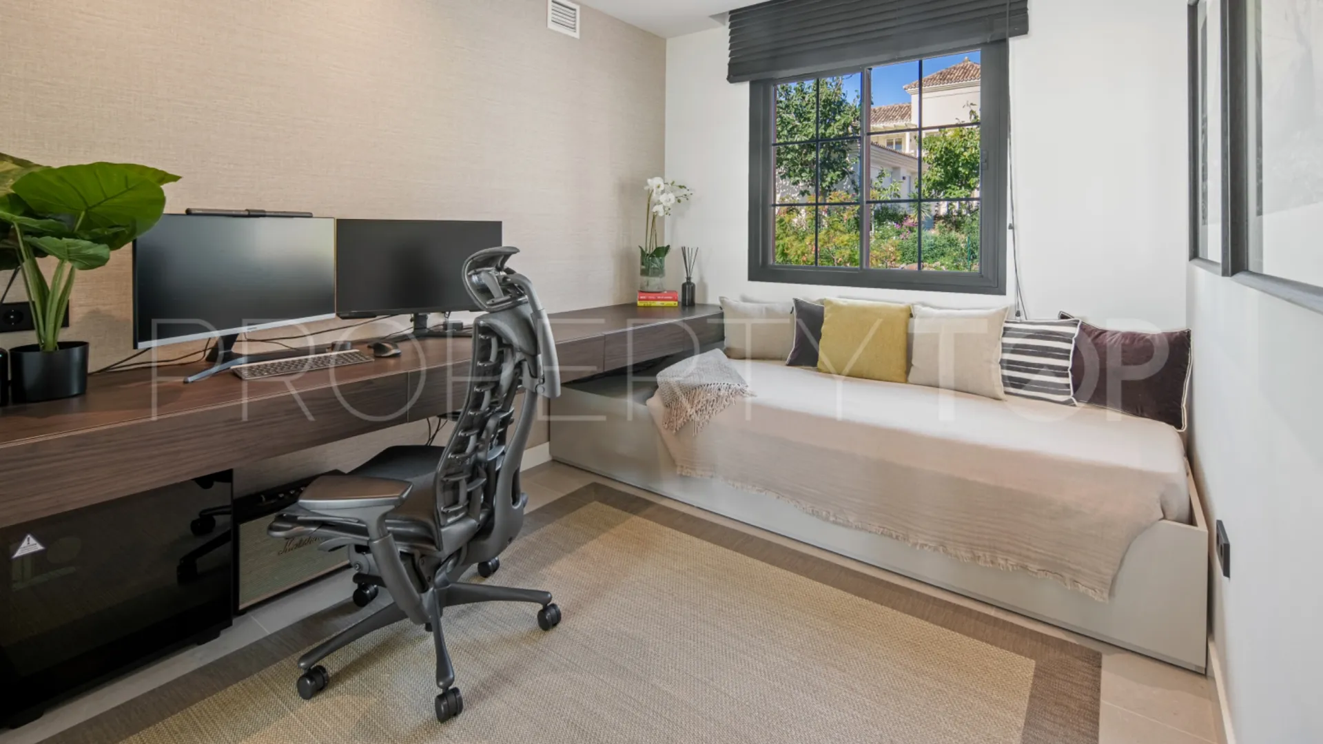 Atico duplex a la venta en Monte Halcones de 2 dormitorios