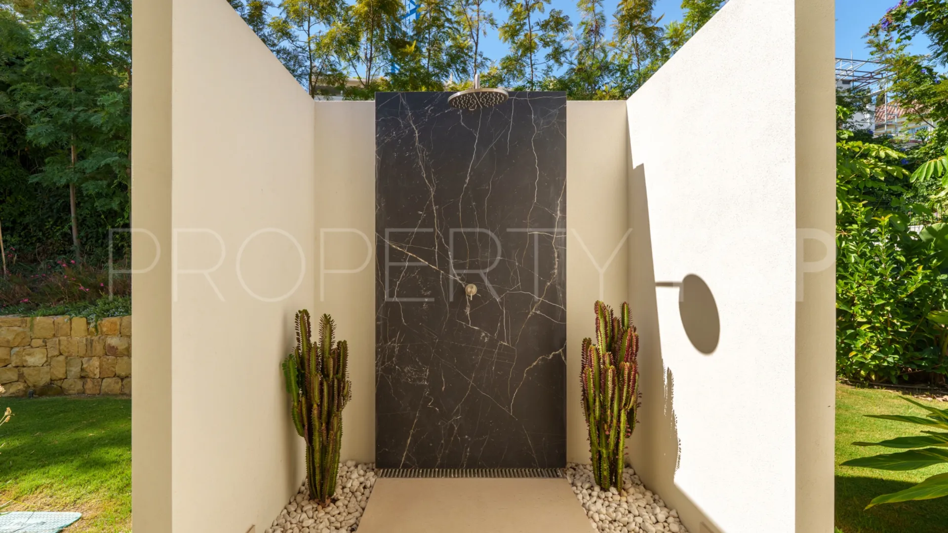 For sale villa in Las Brisas with 5 bedrooms