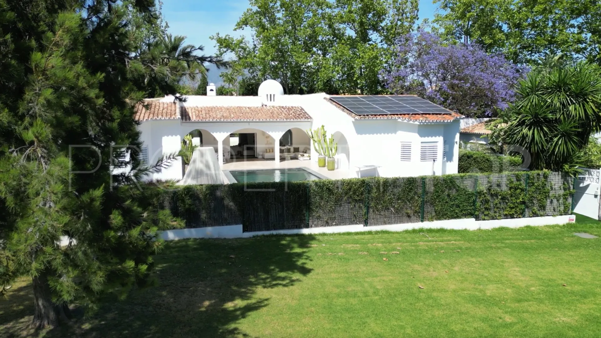 Villa en venta en Guadalmina Alta de 5 dormitorios