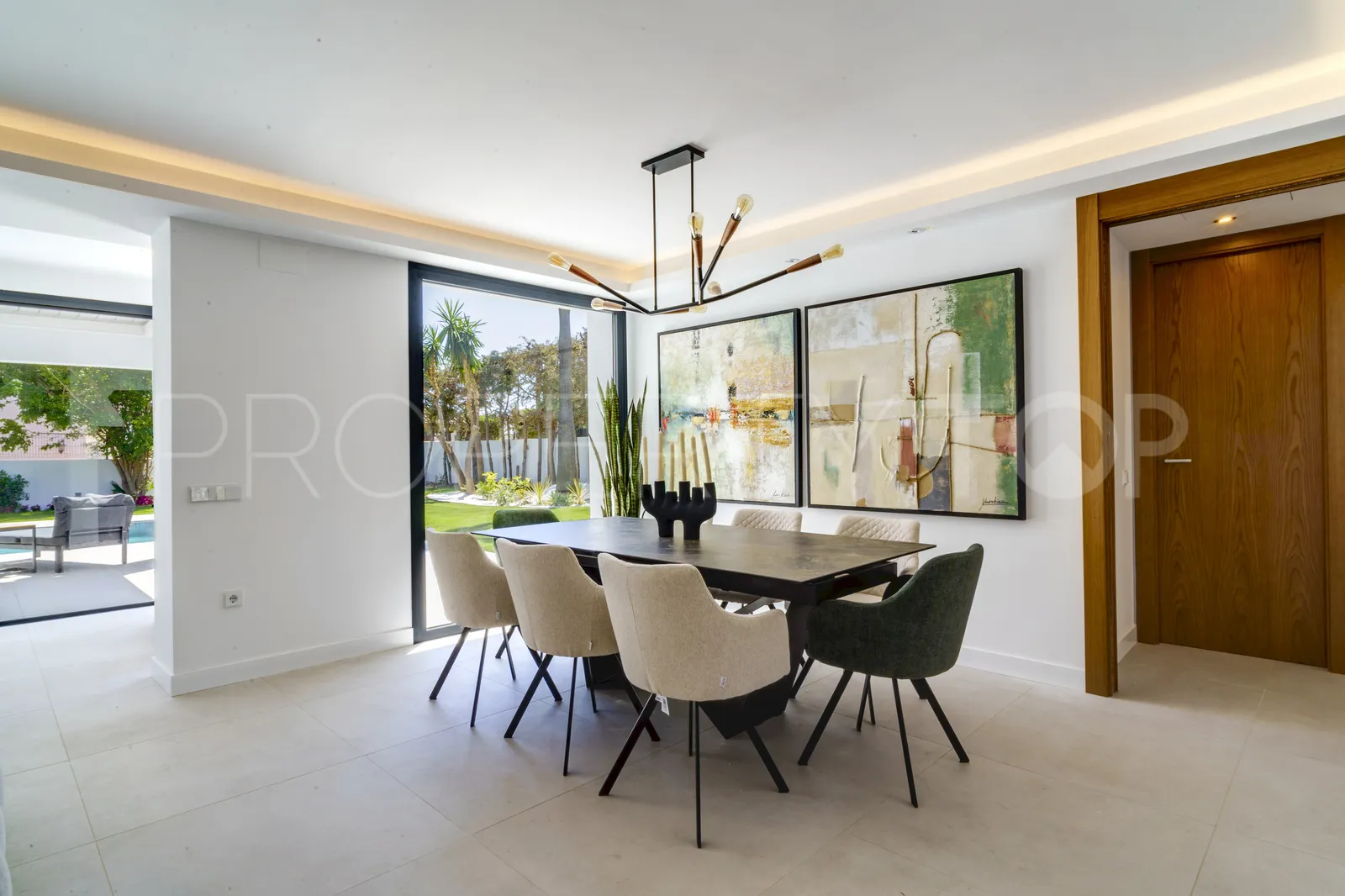 4 bedrooms villa in Elviria for sale