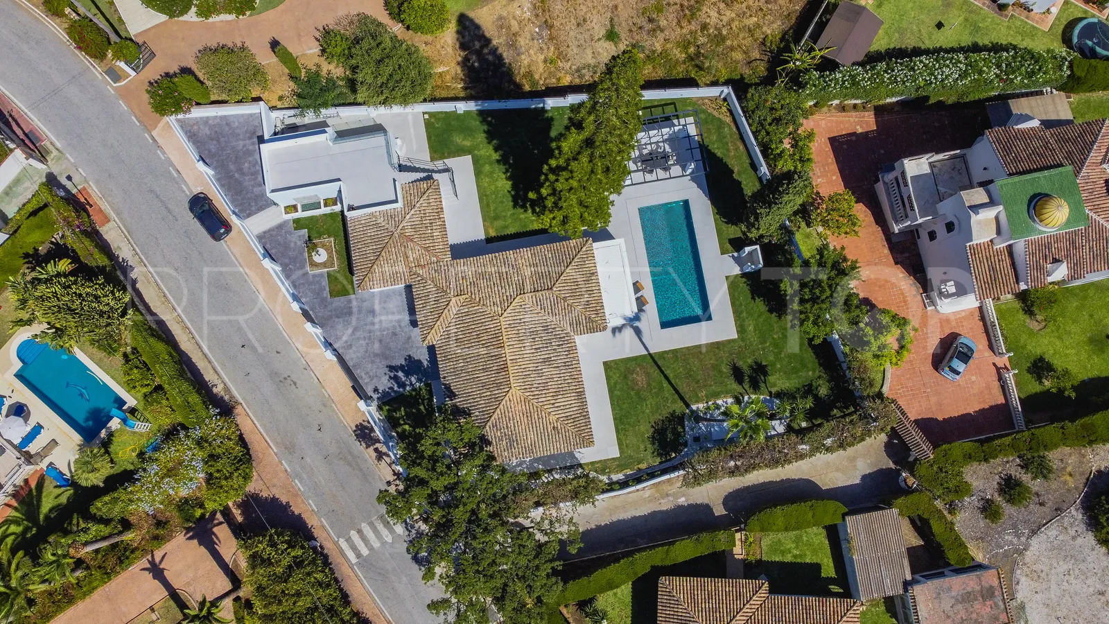4 bedrooms villa in Elviria for sale