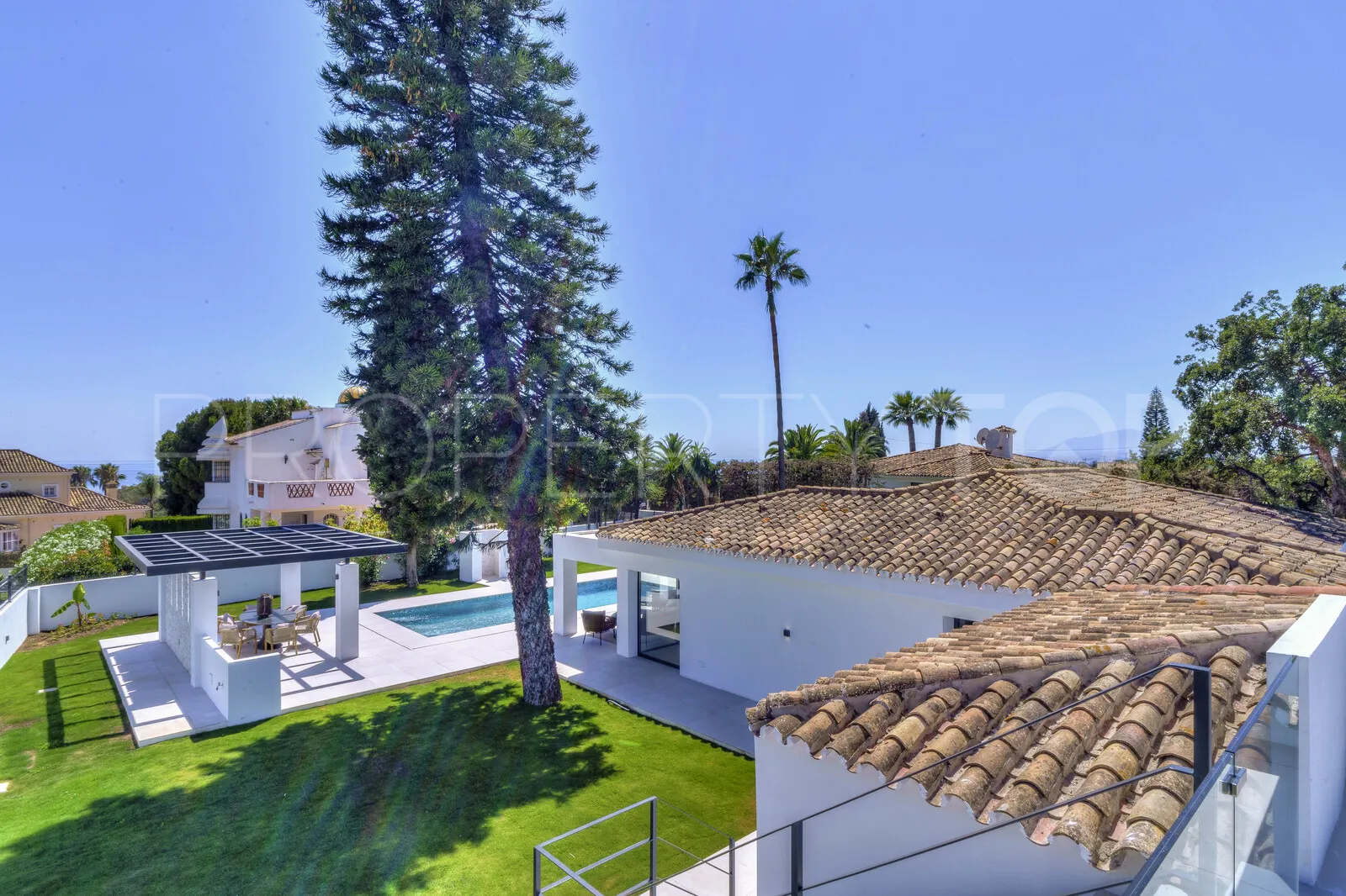 4 bedrooms villa in Elviria for sale
