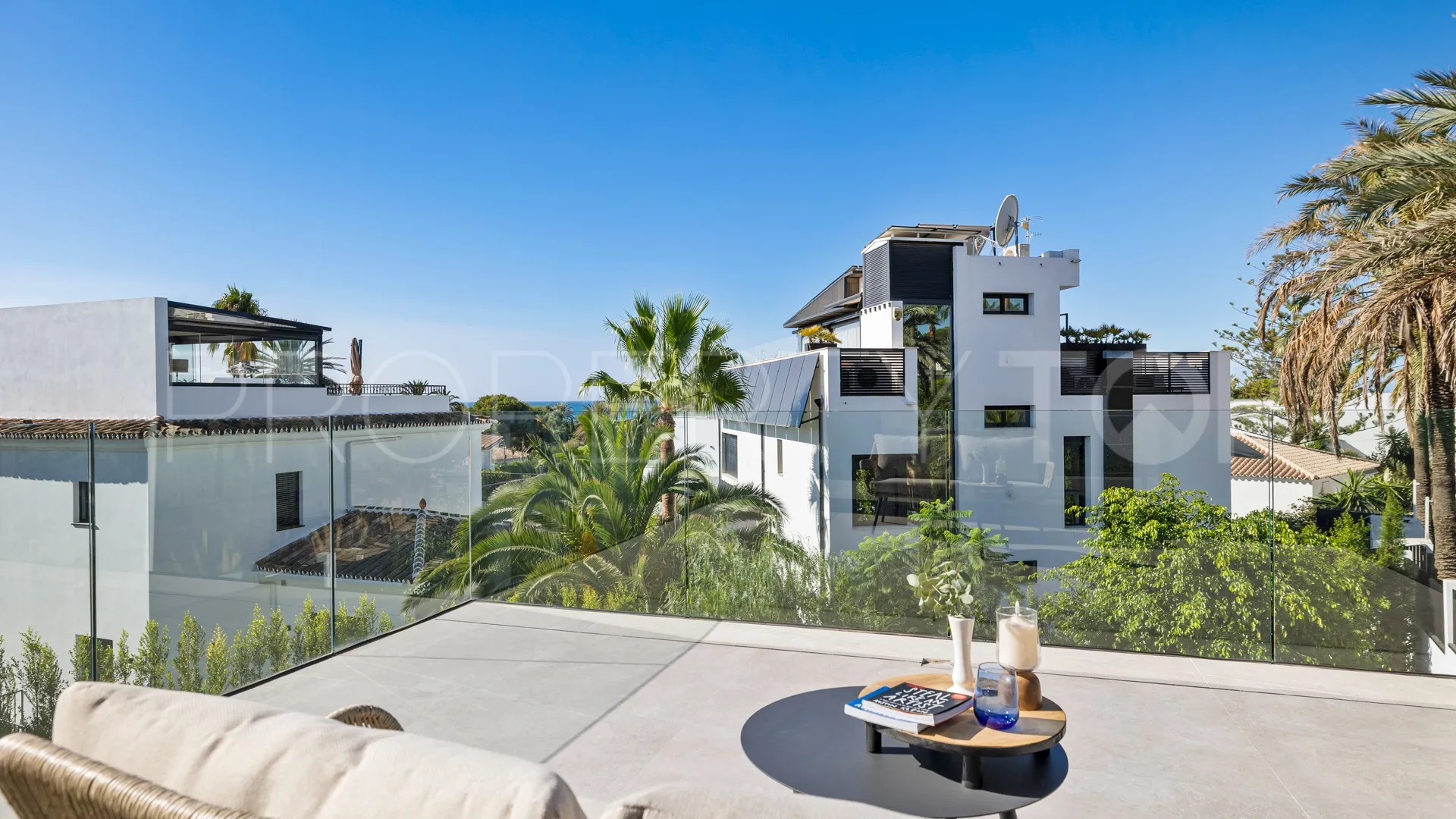 Villa en venta con 5 dormitorios en Marbesa