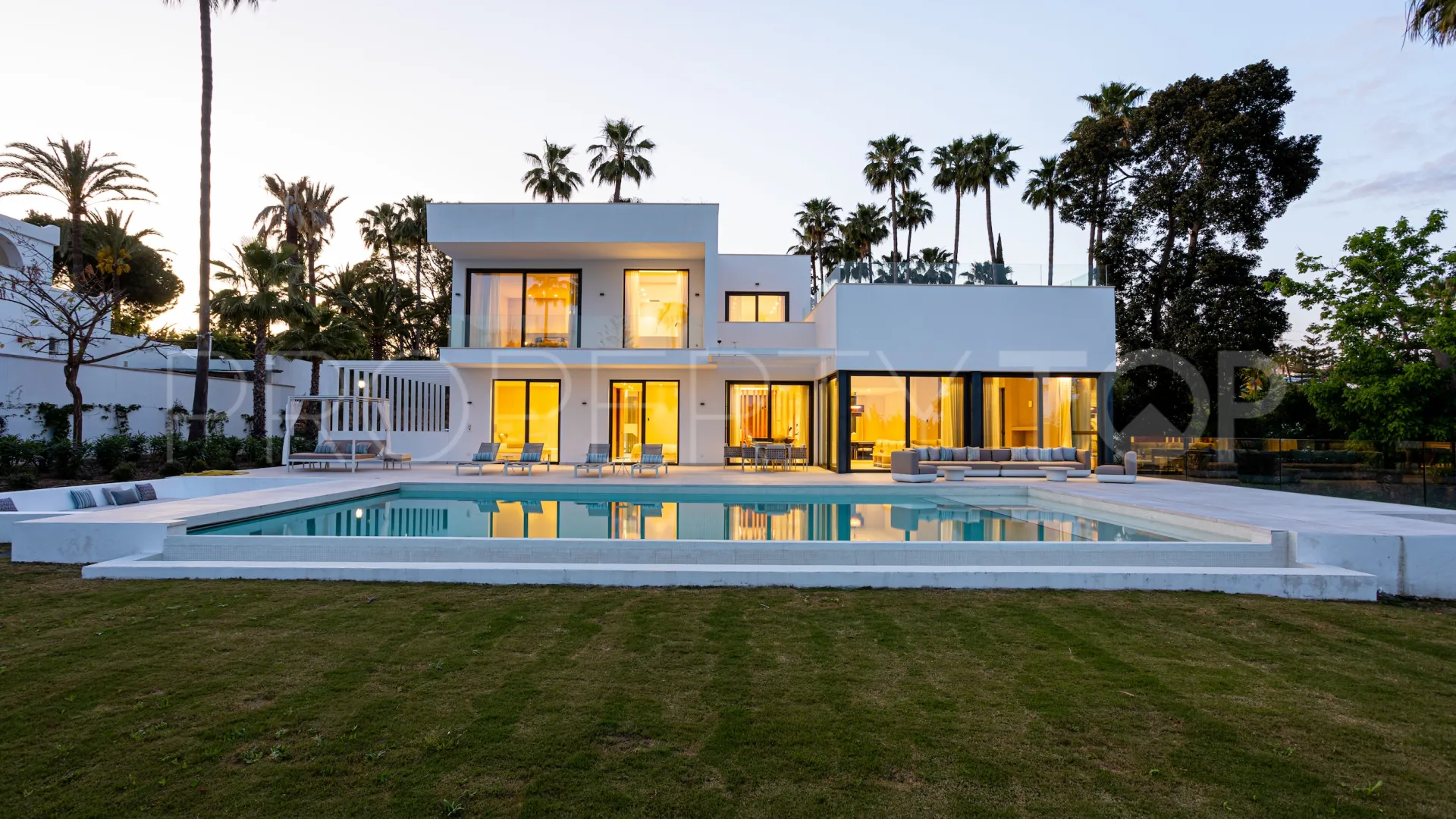 Villa en venta en El Paraiso de 4 dormitorios