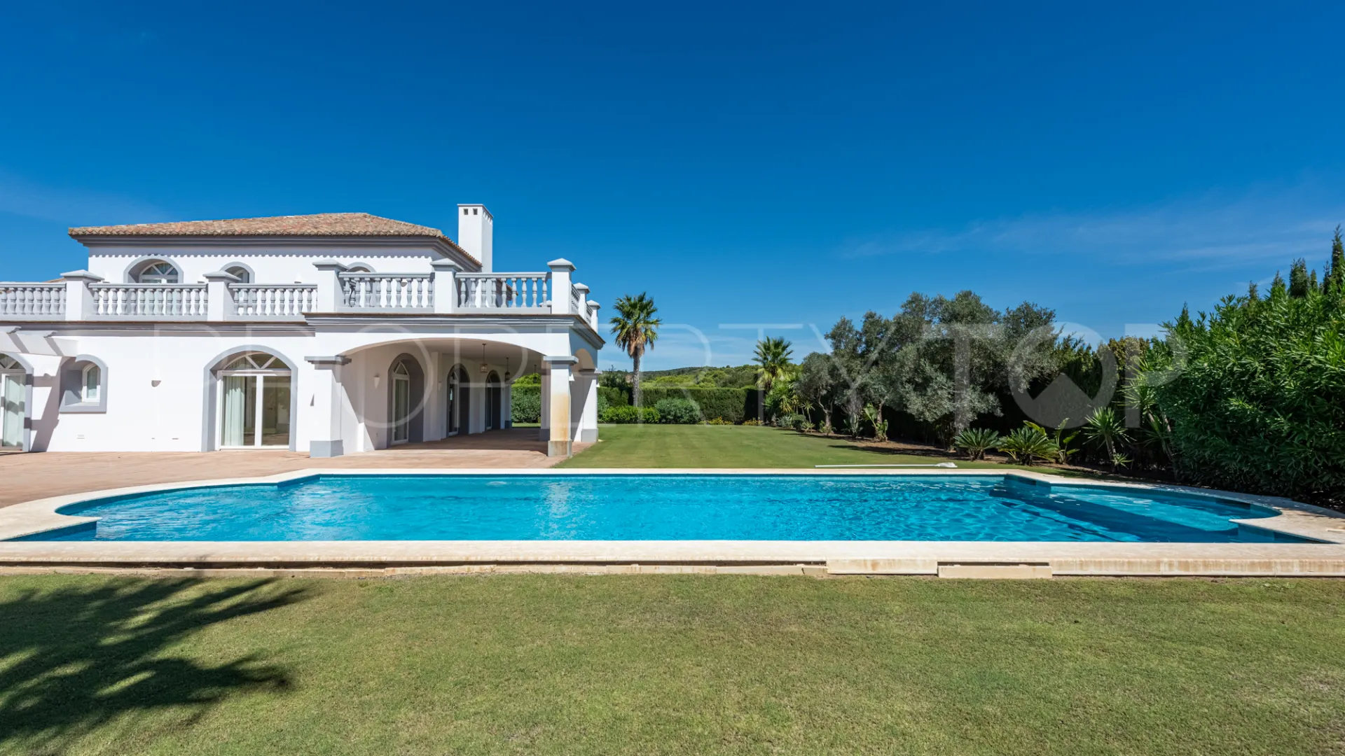 Zona L 5 bedrooms villa for sale