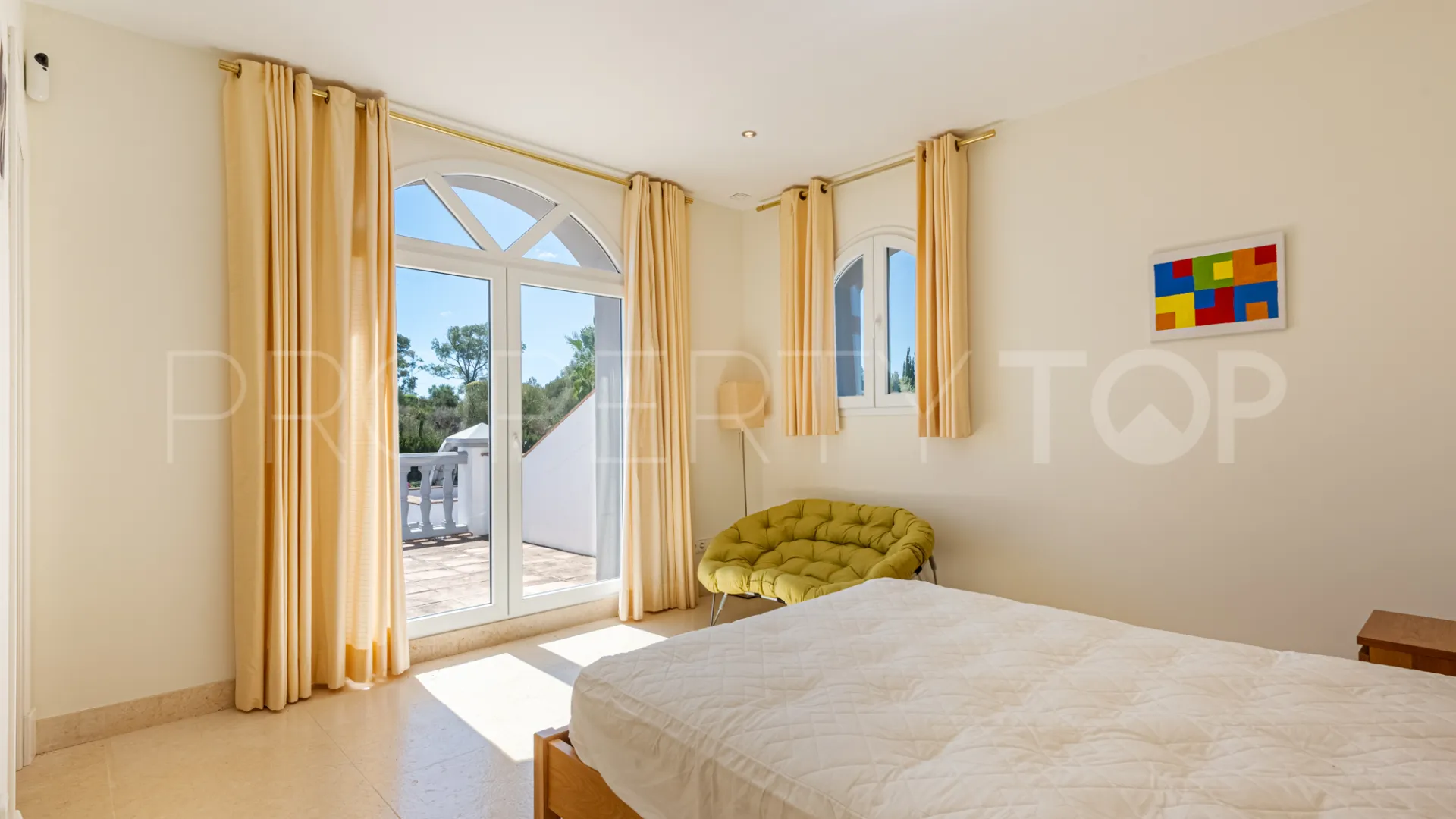 Zona L 5 bedrooms villa for sale