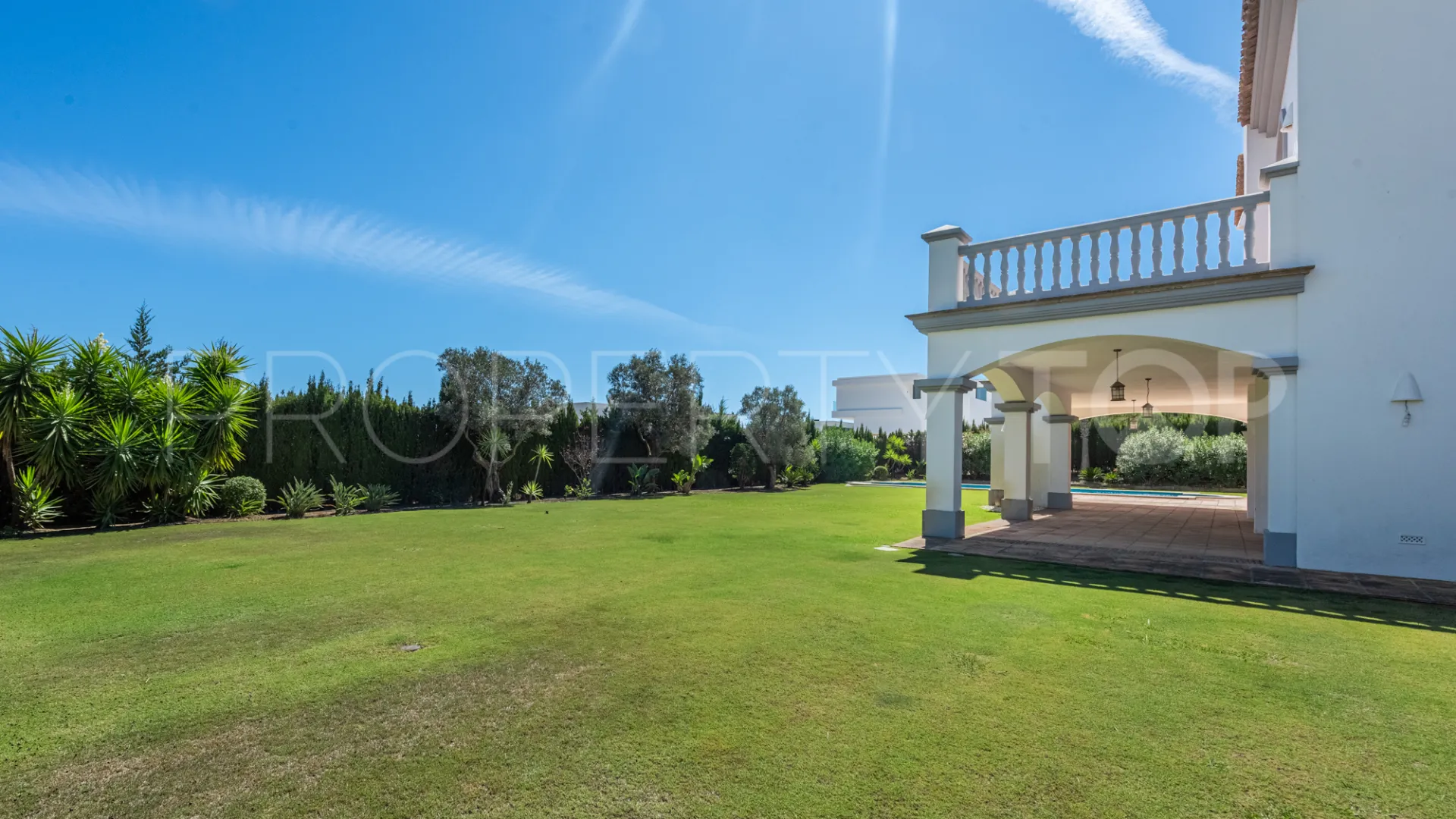 Zona L 5 bedrooms villa for sale