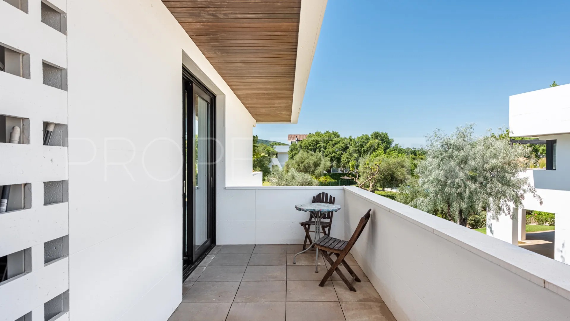 Hacienda de Valderrama 2 bedrooms duplex penthouse for sale