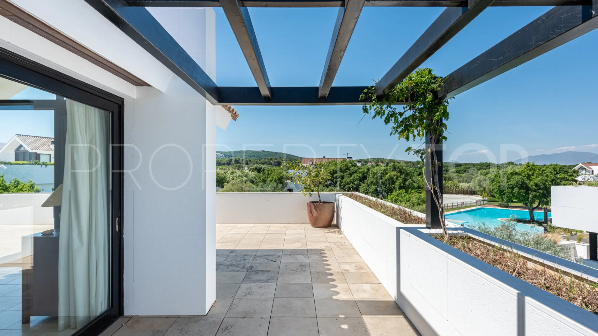 Hacienda de Valderrama 2 bedrooms duplex penthouse for sale
