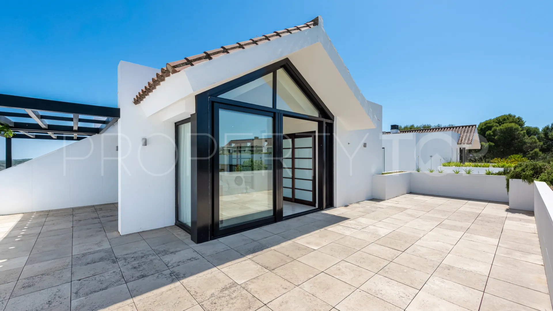 Hacienda de Valderrama 2 bedrooms duplex penthouse for sale