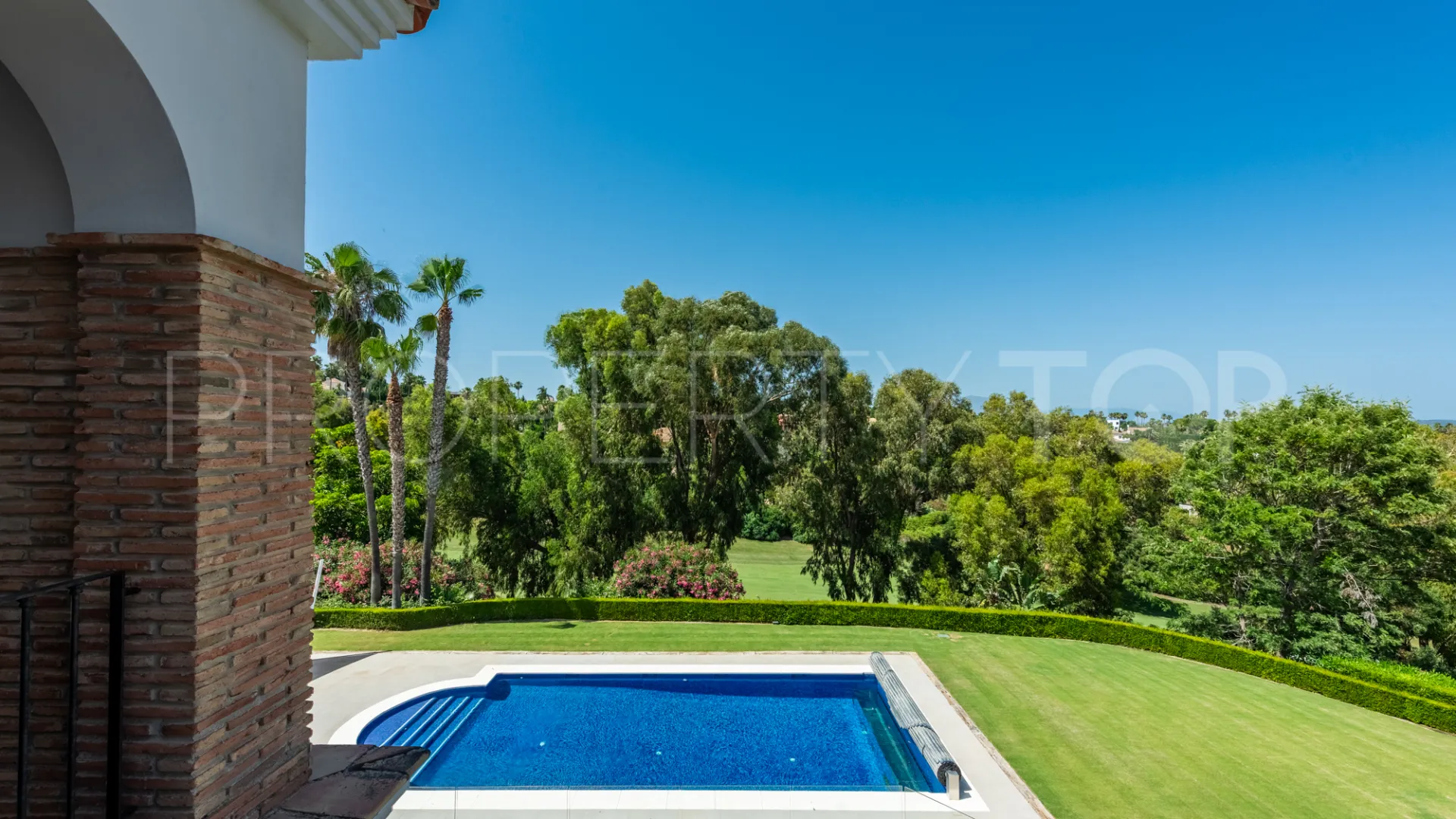 Villa en venta en Zona F