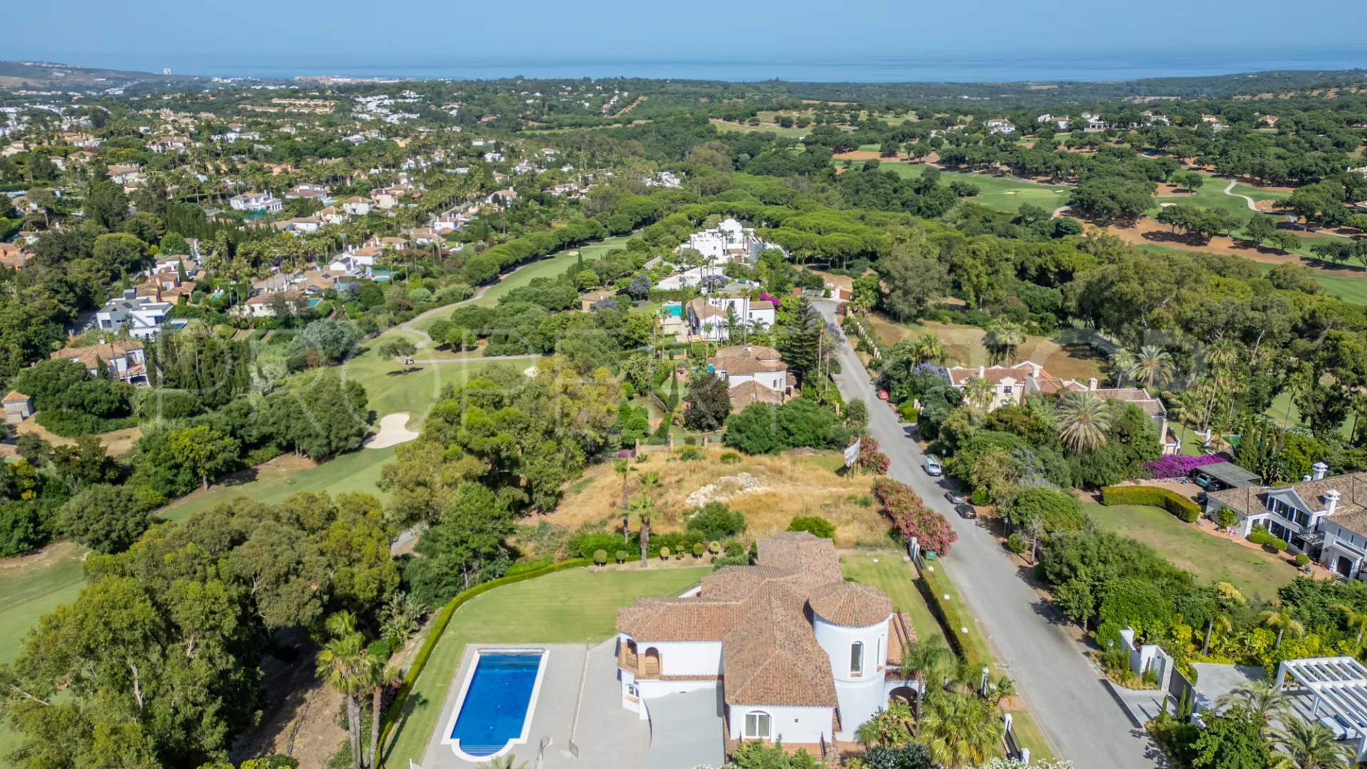 Villa en venta en Zona F