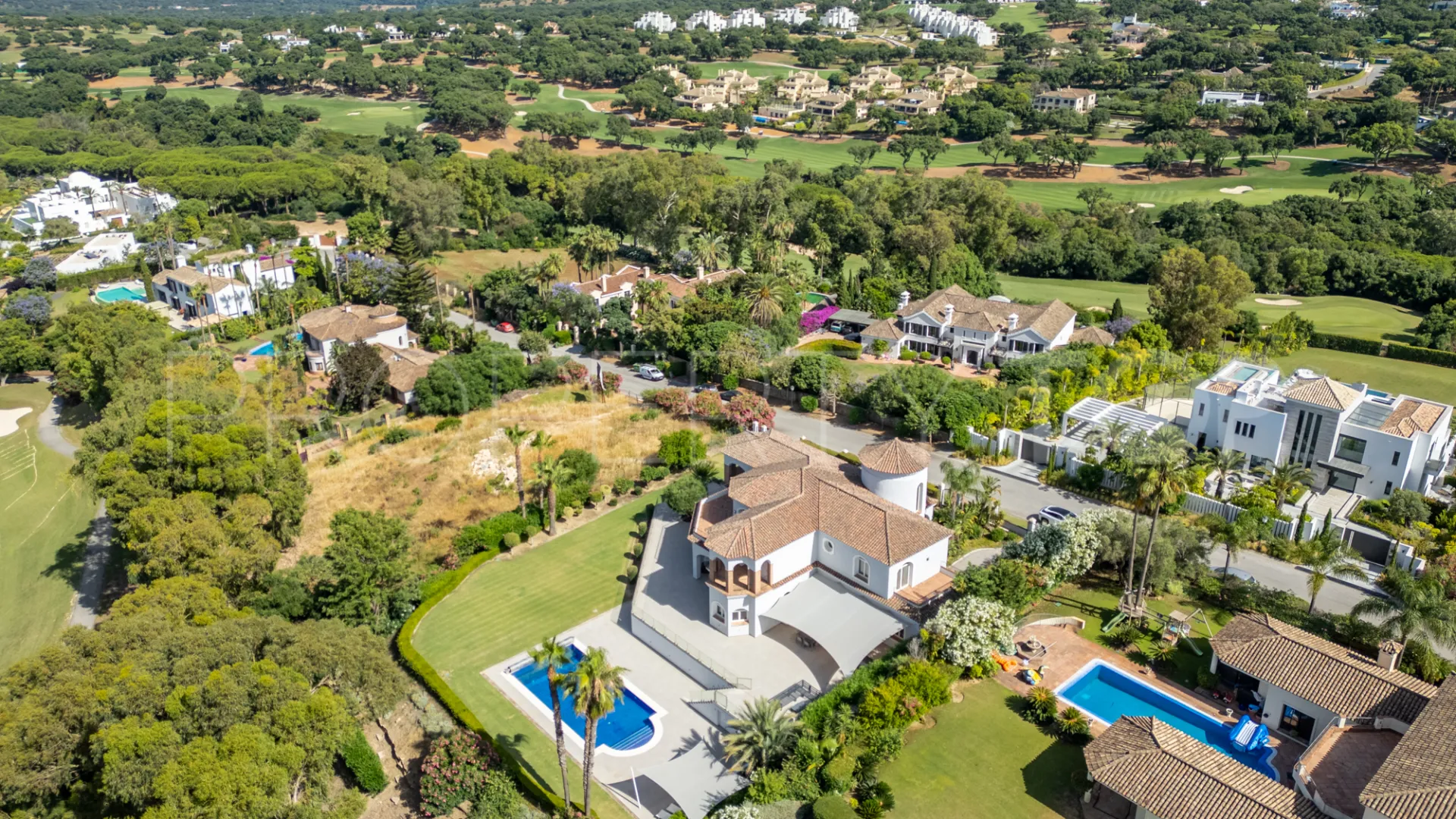 Villa en venta en Zona F