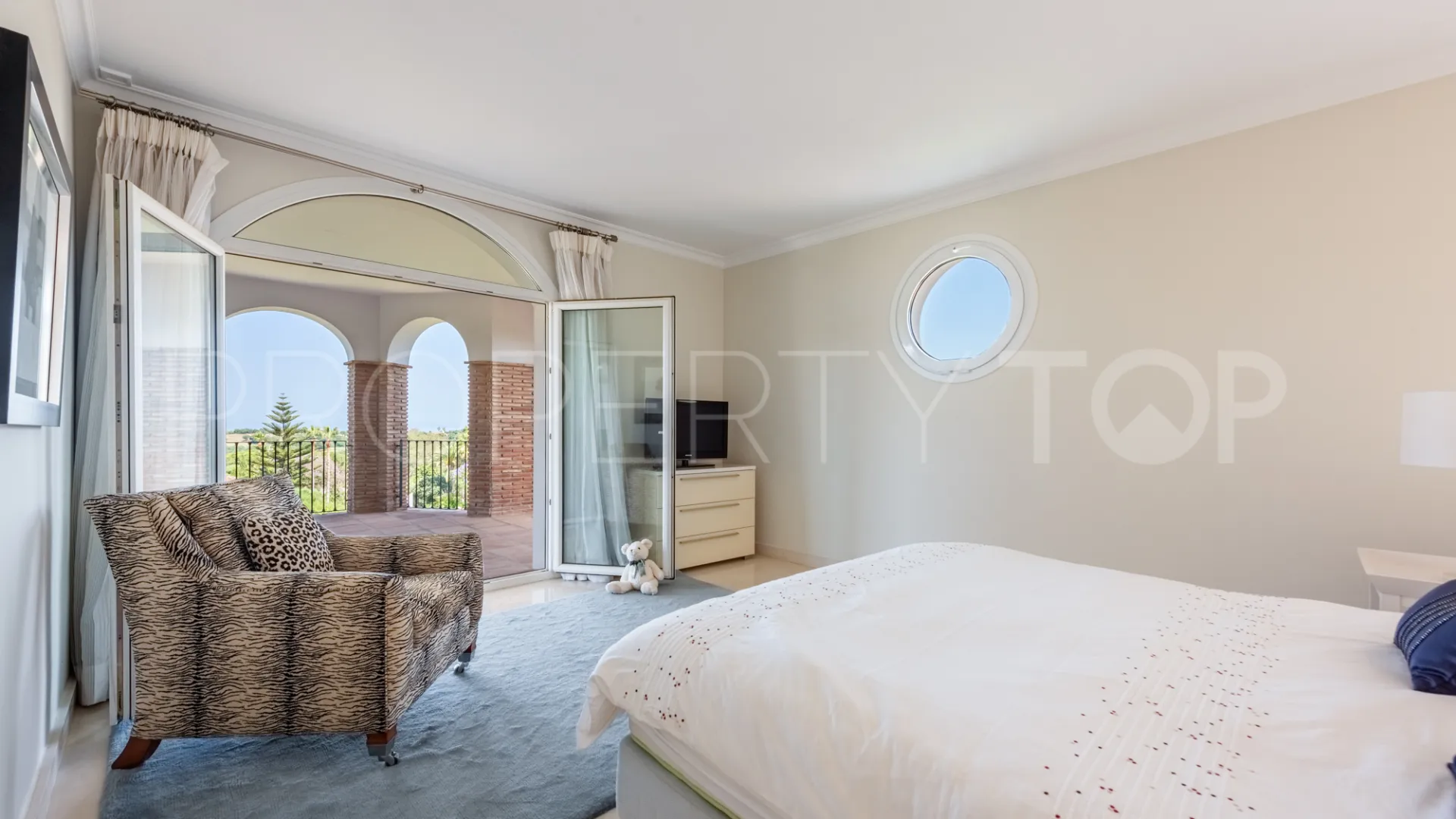 Villa en venta en Zona F