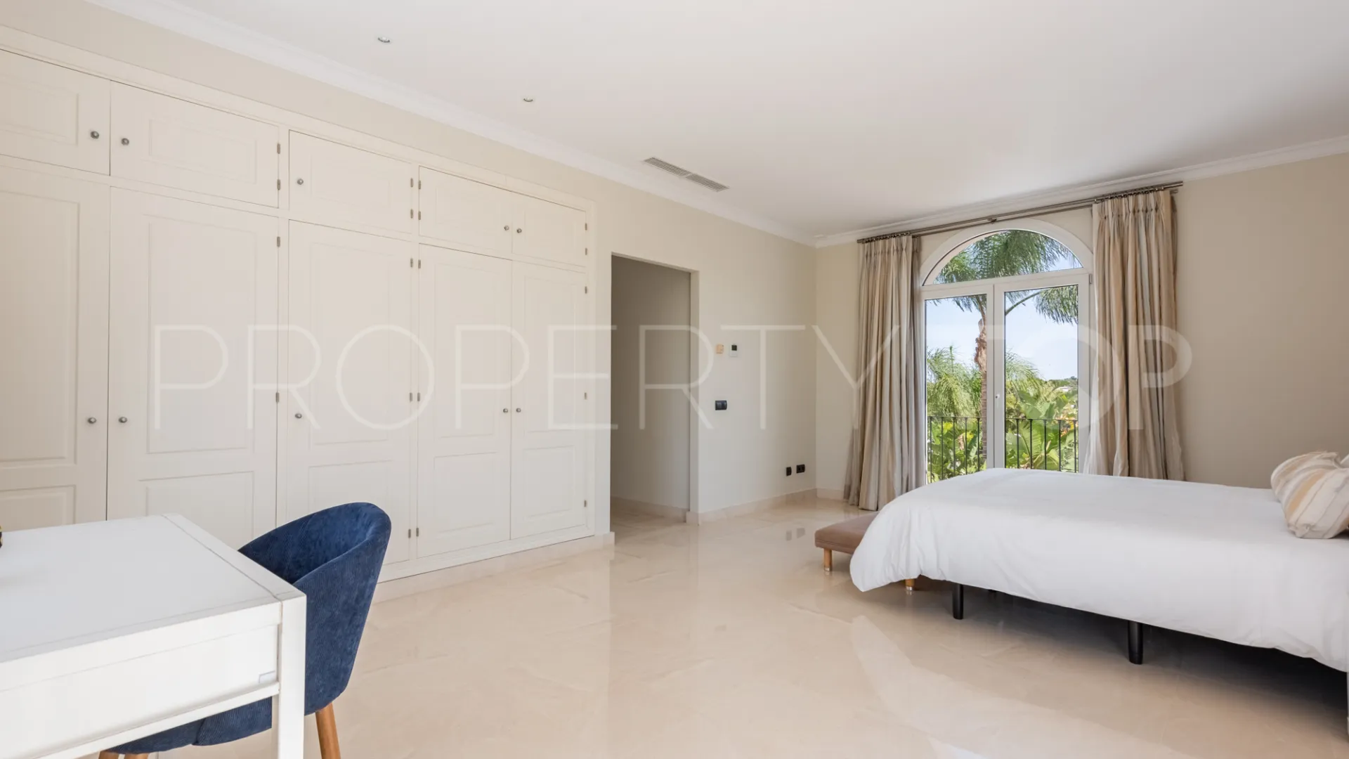 Villa en venta en Zona F
