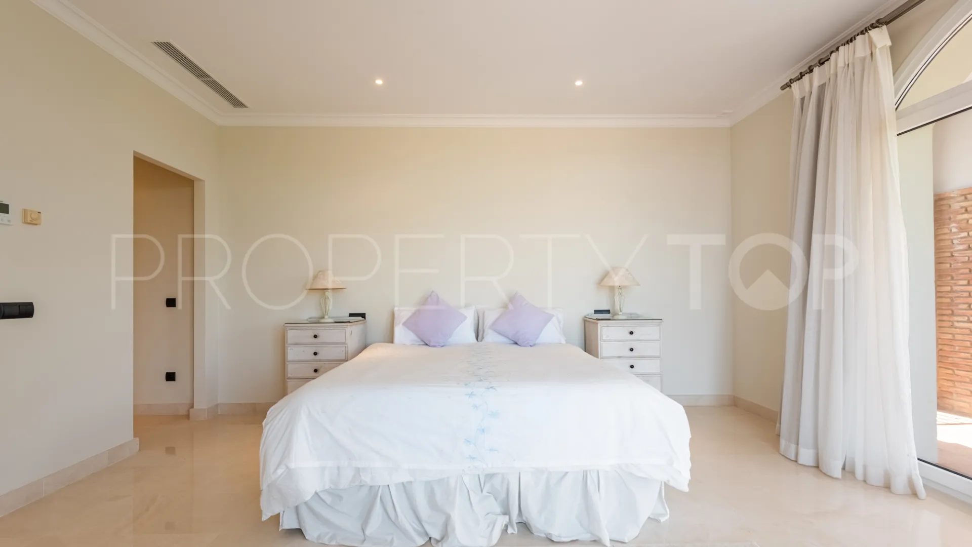 Villa en venta en Zona F