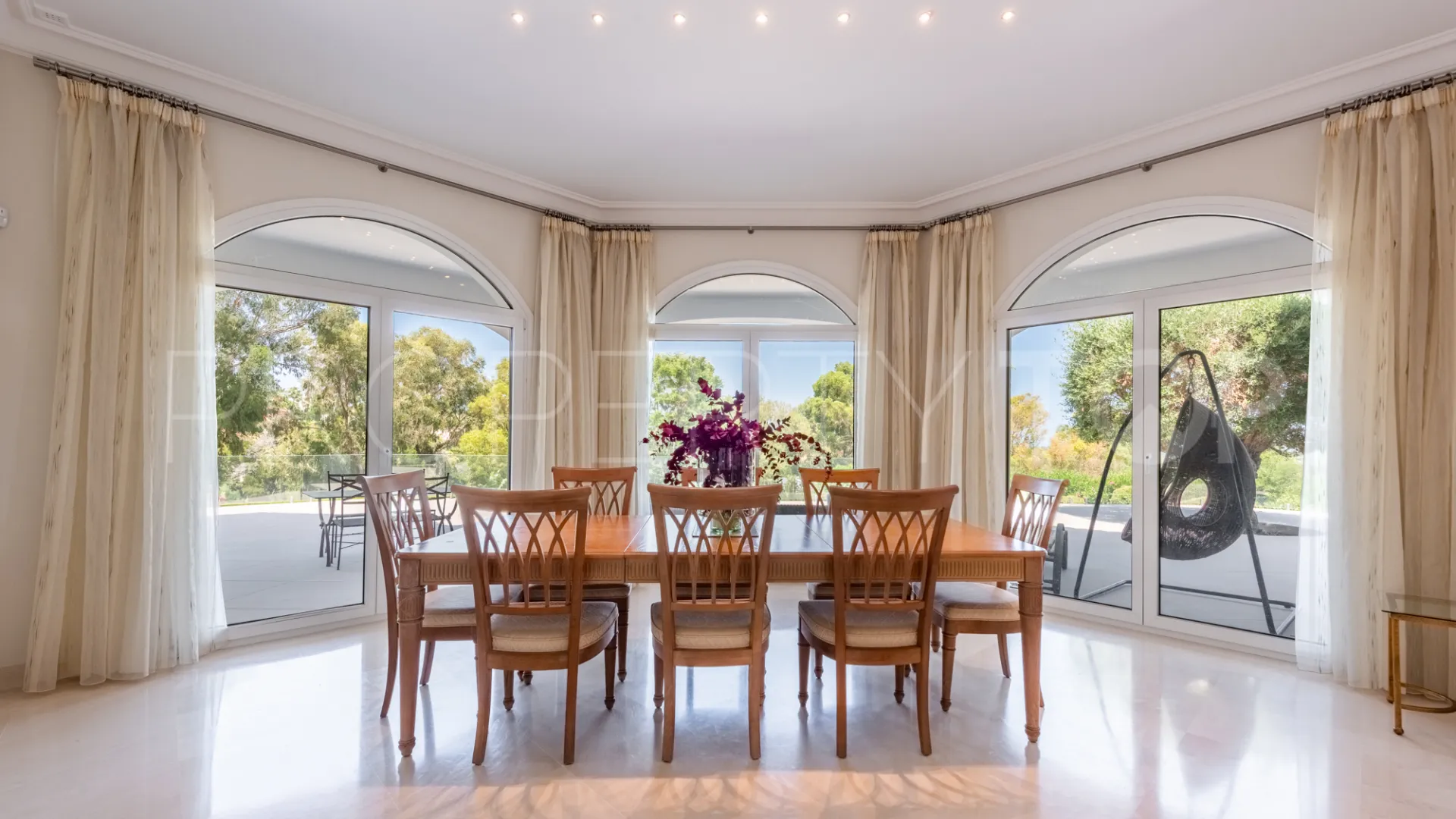 Villa en venta en Zona F